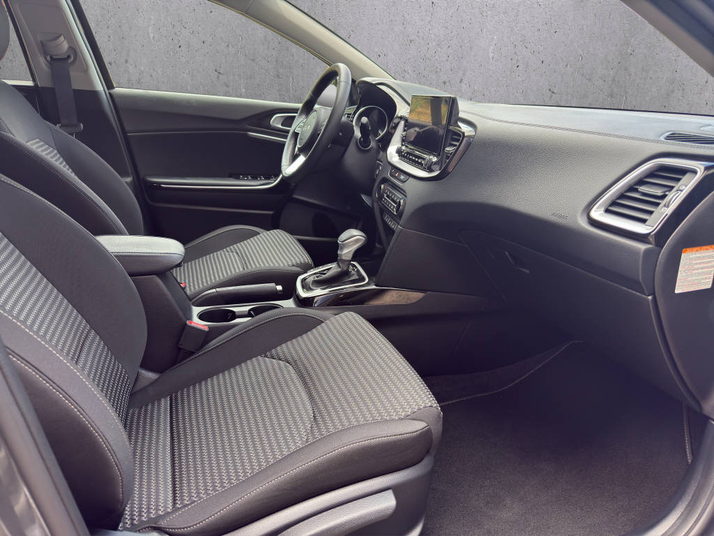 KIA Ceed Power+ MHEV 1.5T-GDi-image-10