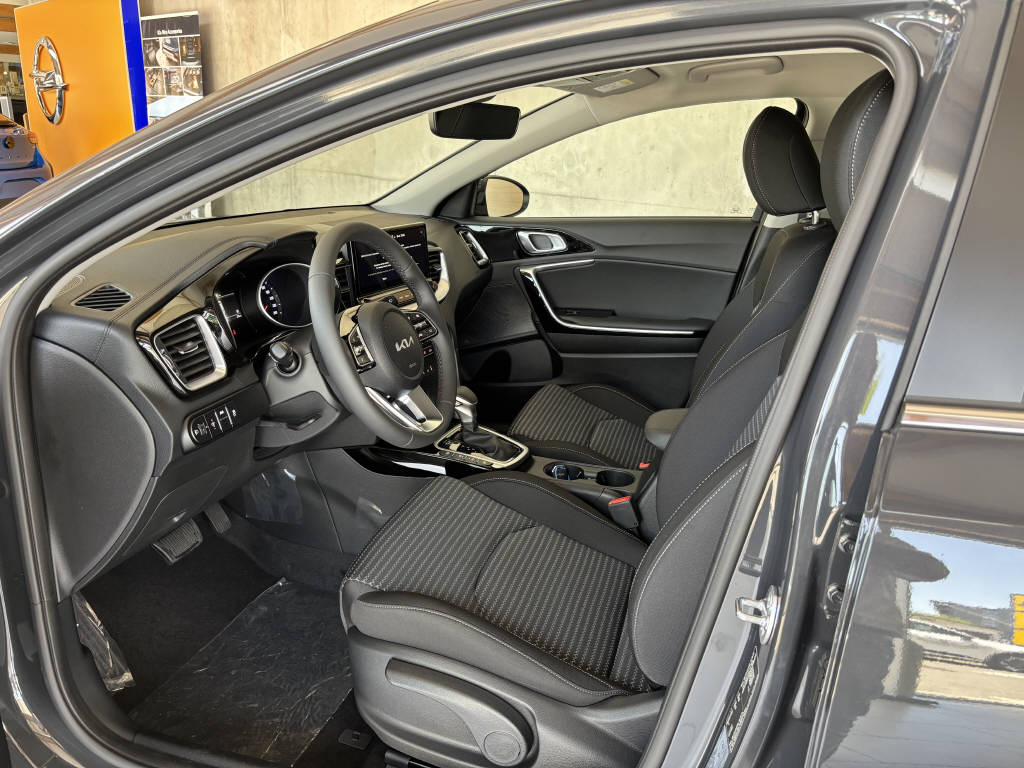 KIA Ceed Power+ MHEV 1.5T-GDi-image-5