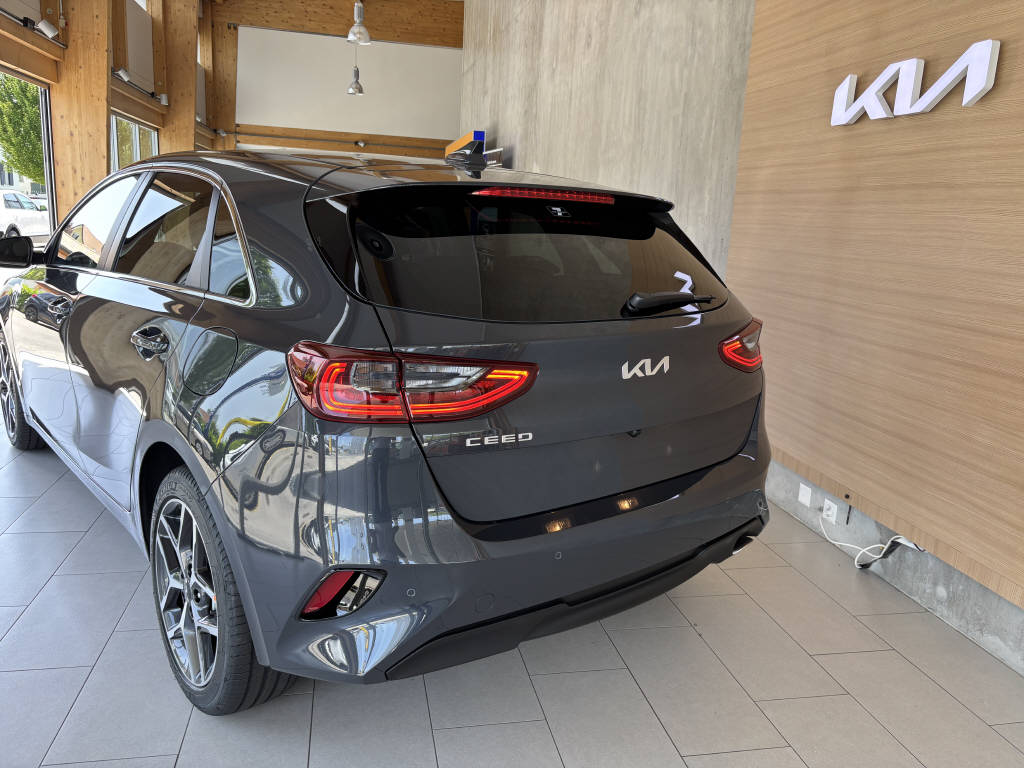 KIA Ceed Power+ MHEV 1.5T-GDi-image-3