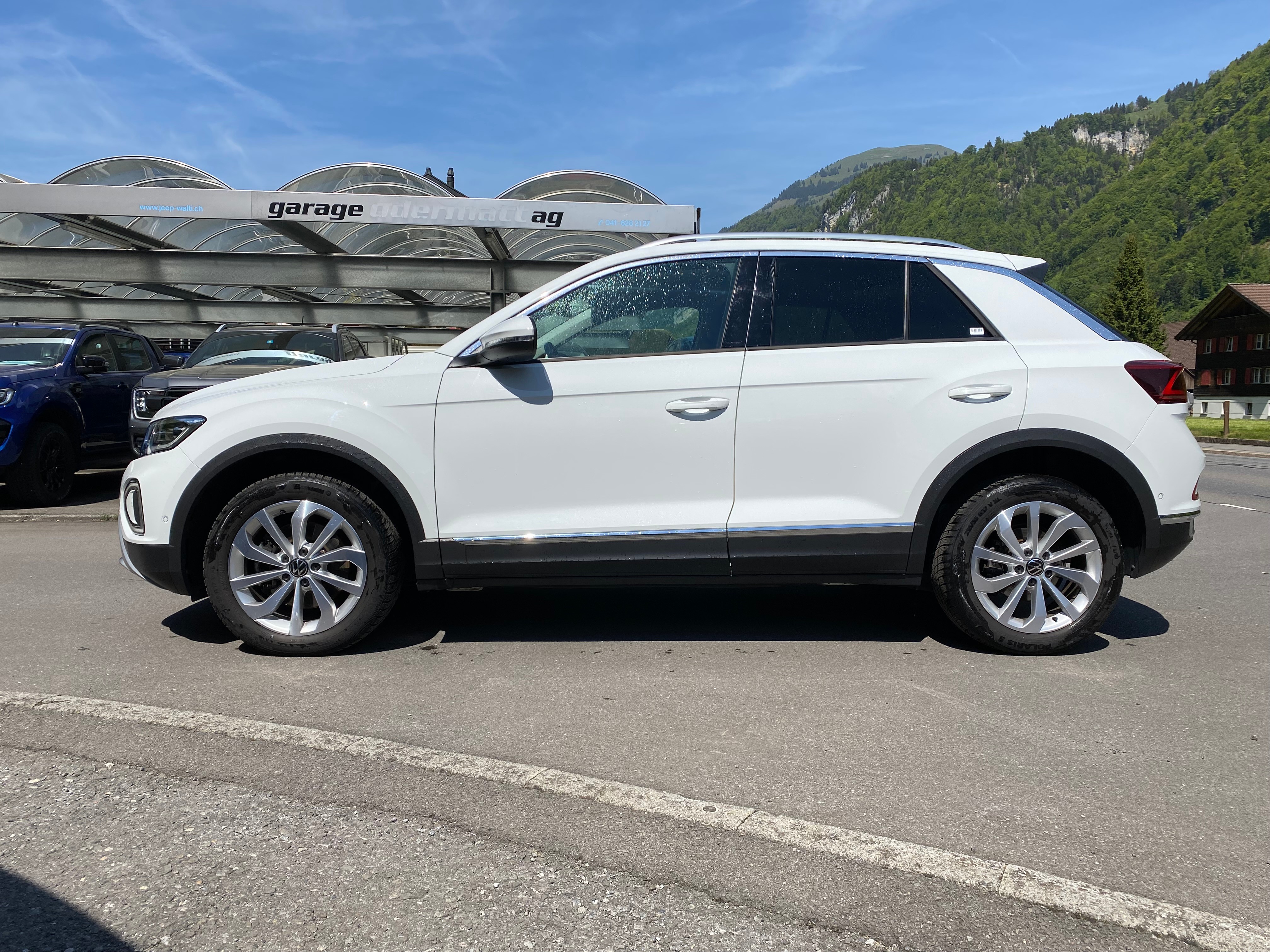 Car photo