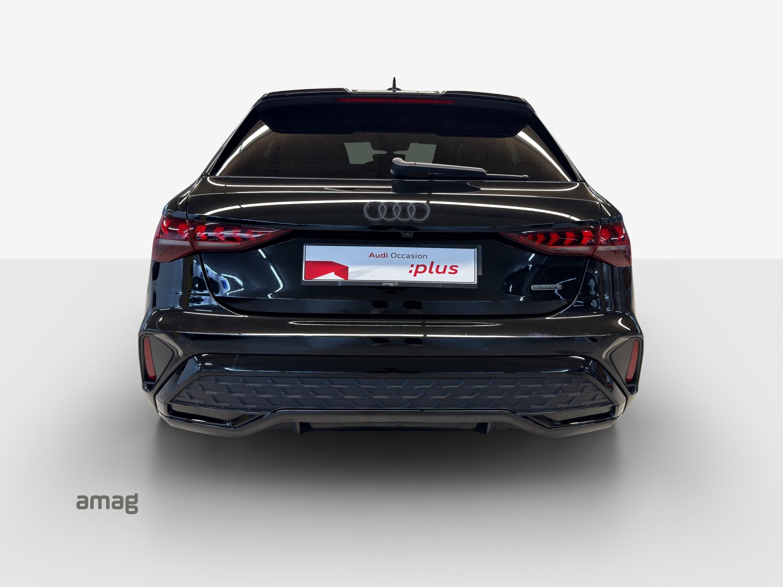 AUDI A3 Sportback TFSI 150 kW quattro S line S tronic-showroom-element-3