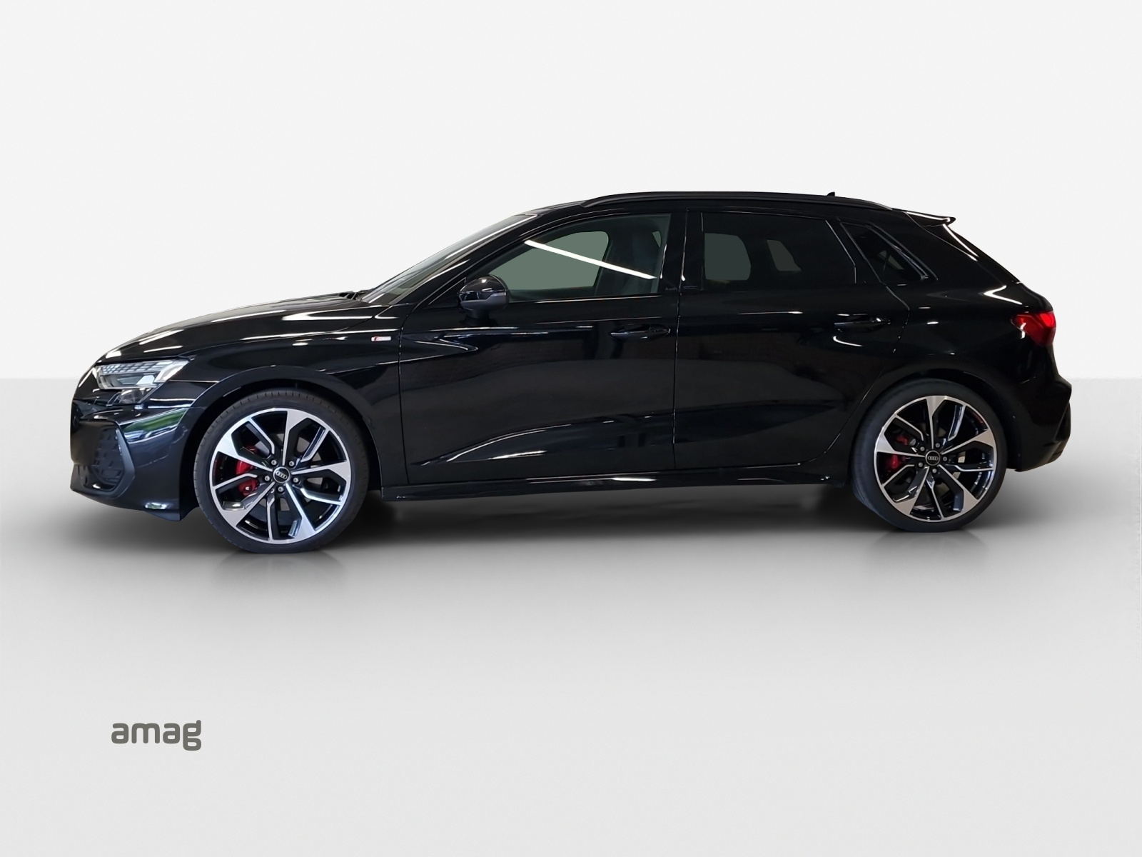 AUDI A3 Sportback TFSI 150 kW quattro S line S tronic-image-1