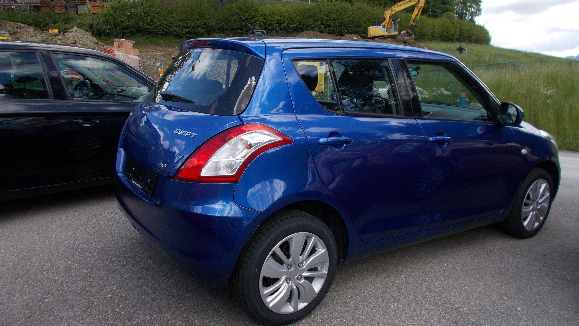 SUZUKI Swift 1.2i 16V GL Top 4x4-image-1