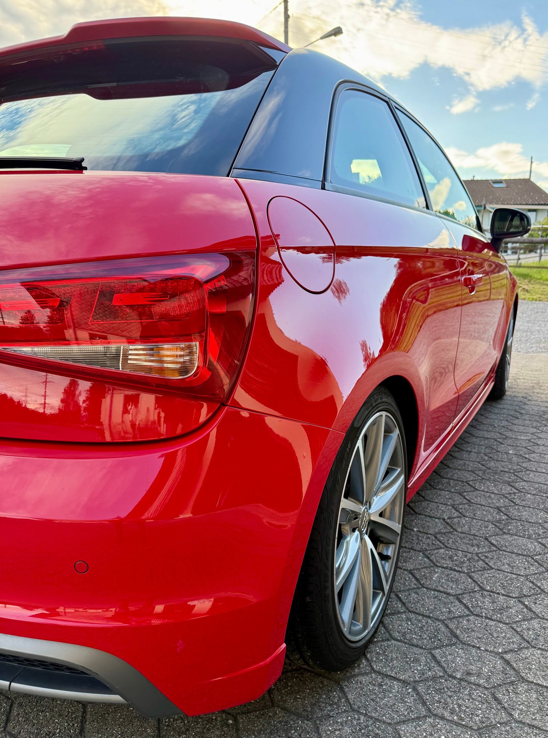 AUDI A1 S LINE 1.4 TFSI CoD S-TRONIC – "FRISCH AB MFK", TOP AUSGESTATTET & SEHR GEPFLEGT!-image-4