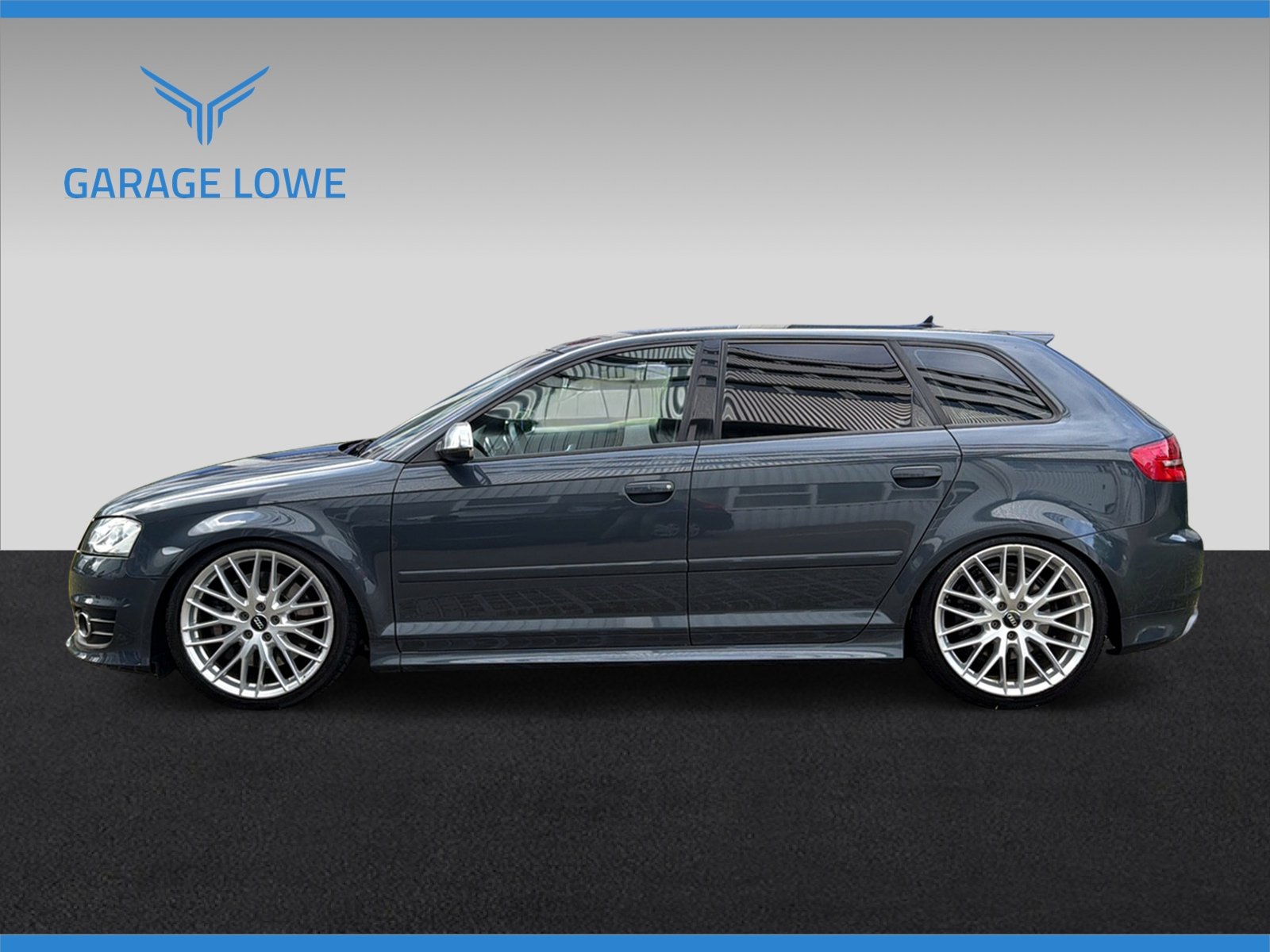 AUDI S3 Sportback 2.0 TFSI quattro-image-2