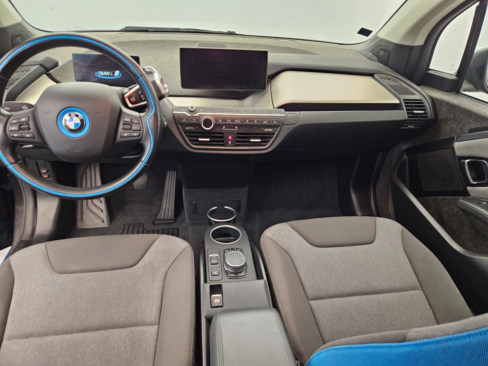 BMW i3s (94Ah) E-Prix Edition-image-10