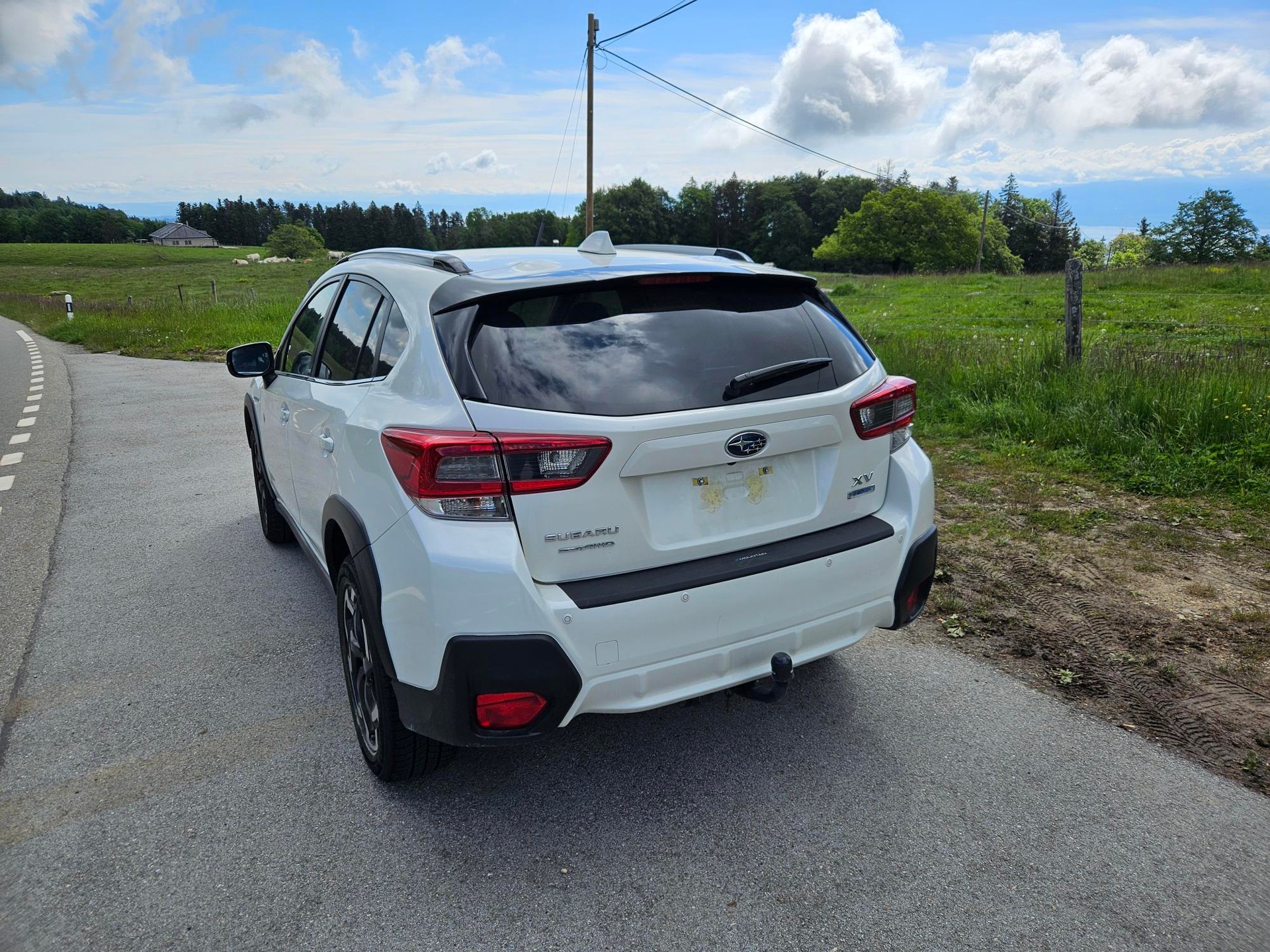 SUBARU XV 2.0 e-Boxer Swiss Plus AWD Lineartronic-image-2