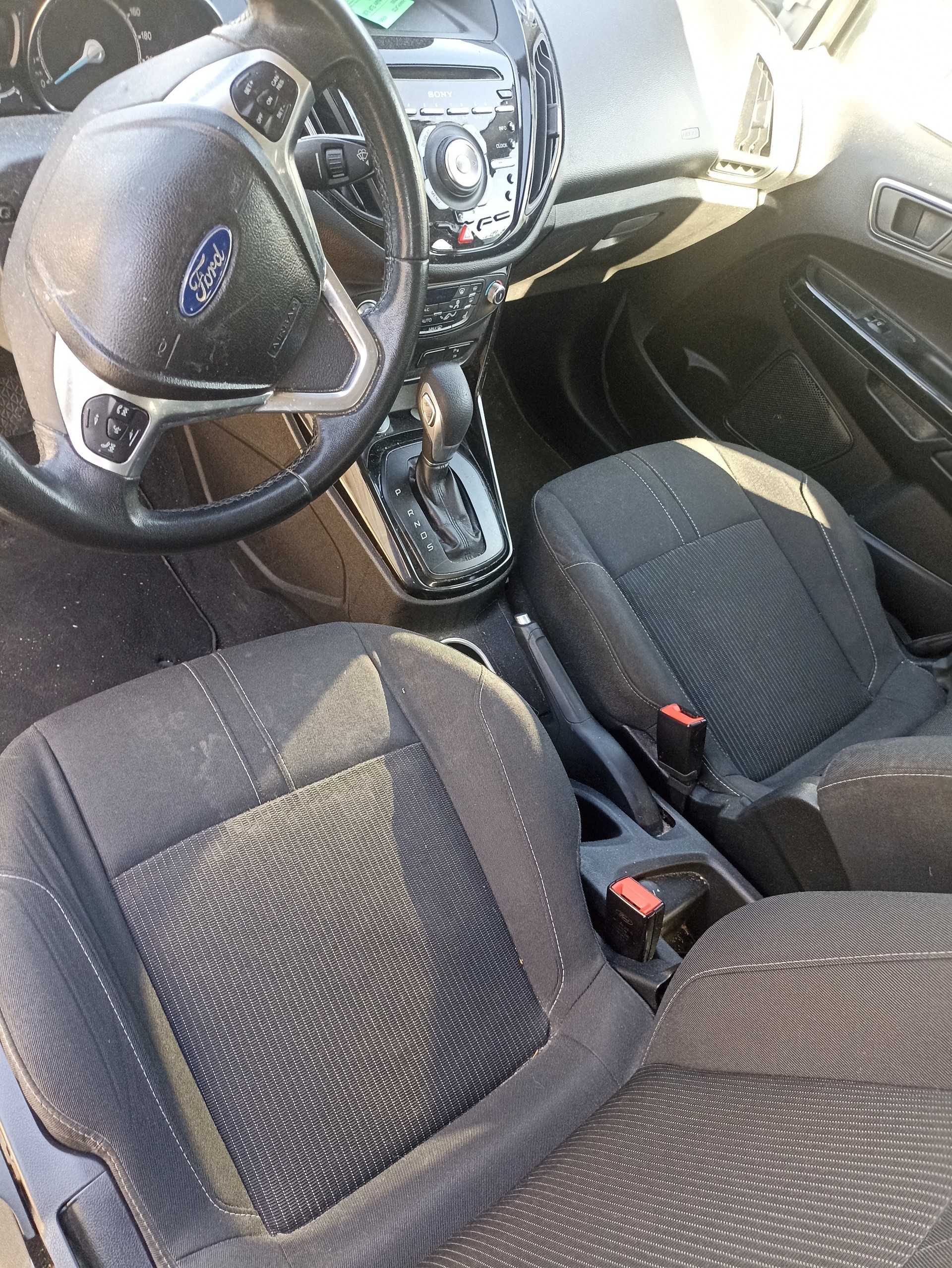 FORD B-Max 1.6 Ti-VCT Trend PowerShift-image-6