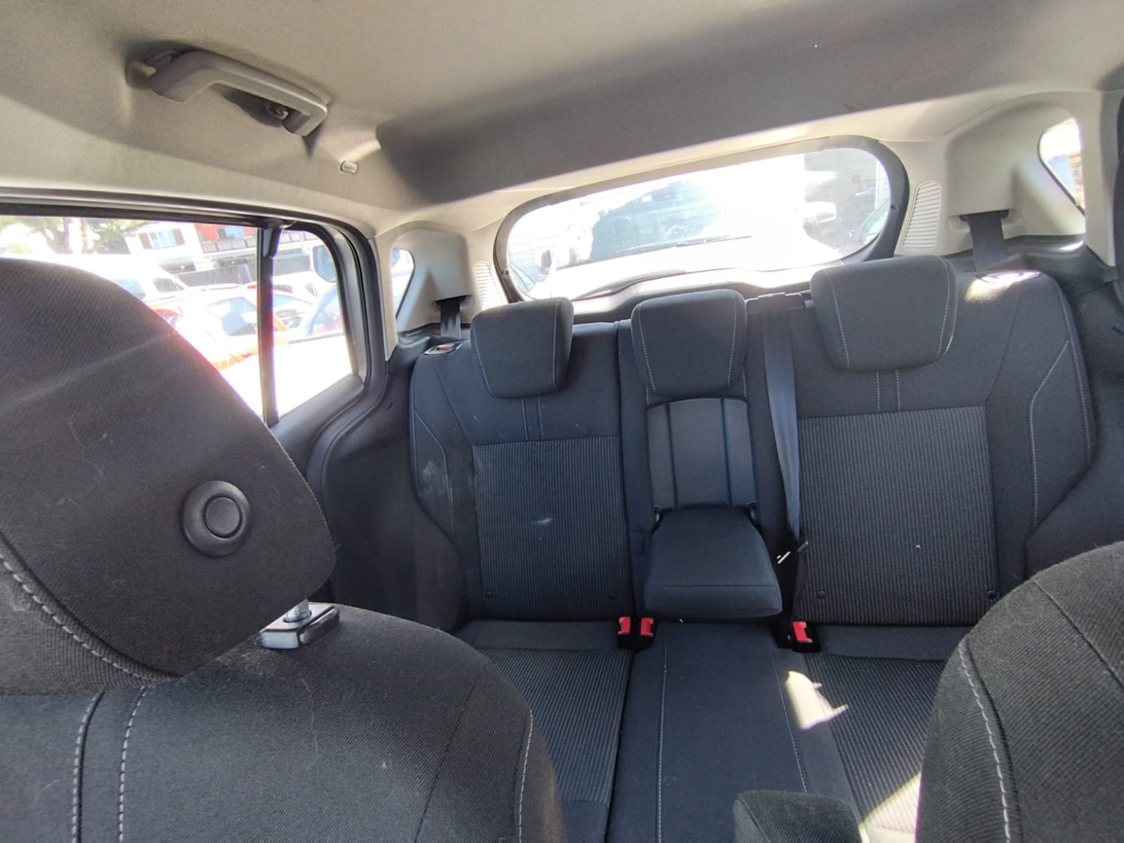 FORD B-Max 1.6 Ti-VCT Trend PowerShift-image-8