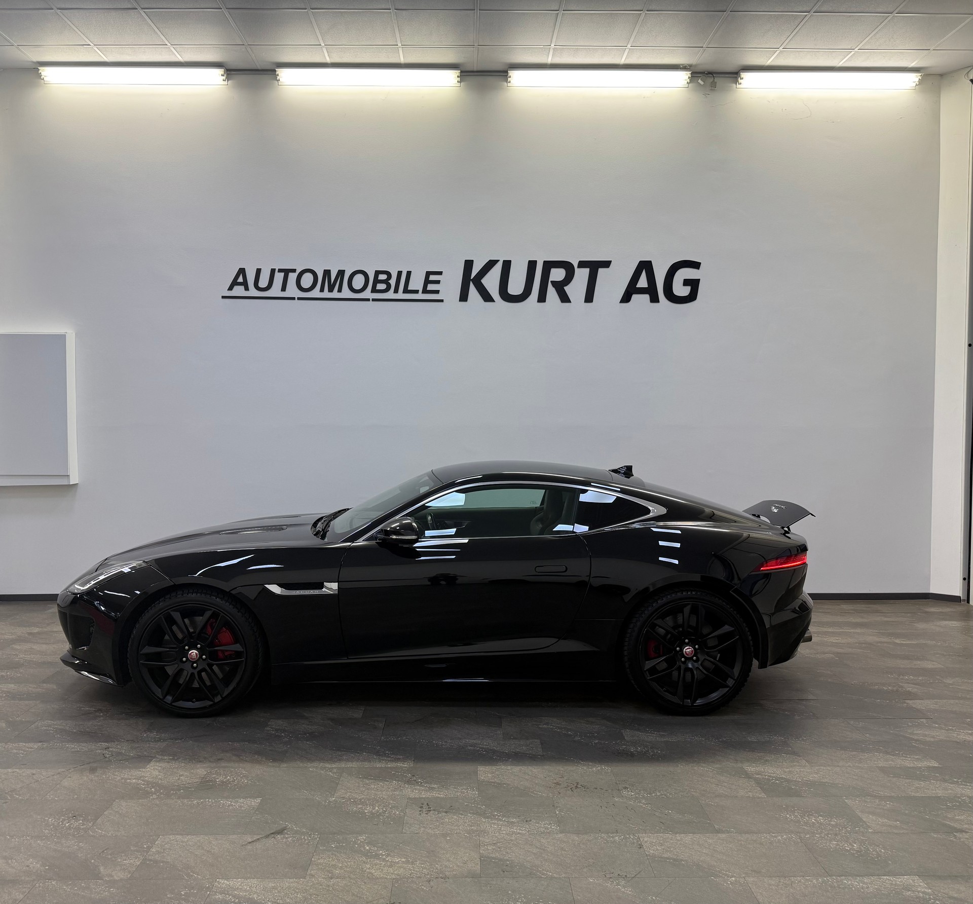 JAGUAR F-Type Coupé R 5.0 V8 S/C-image-9