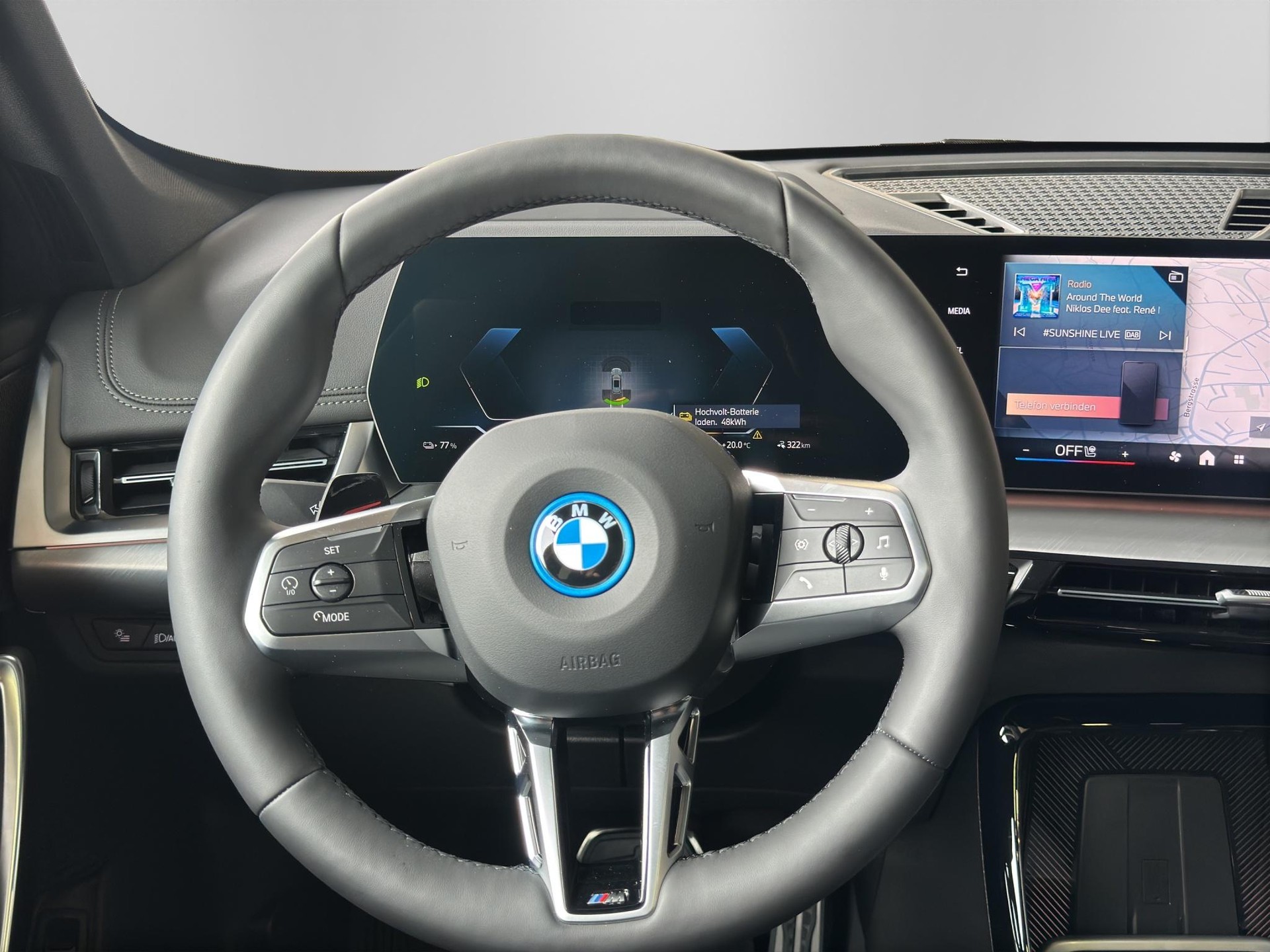 BMW iX1 30 xDrive M Sport Pro Edition-image-15