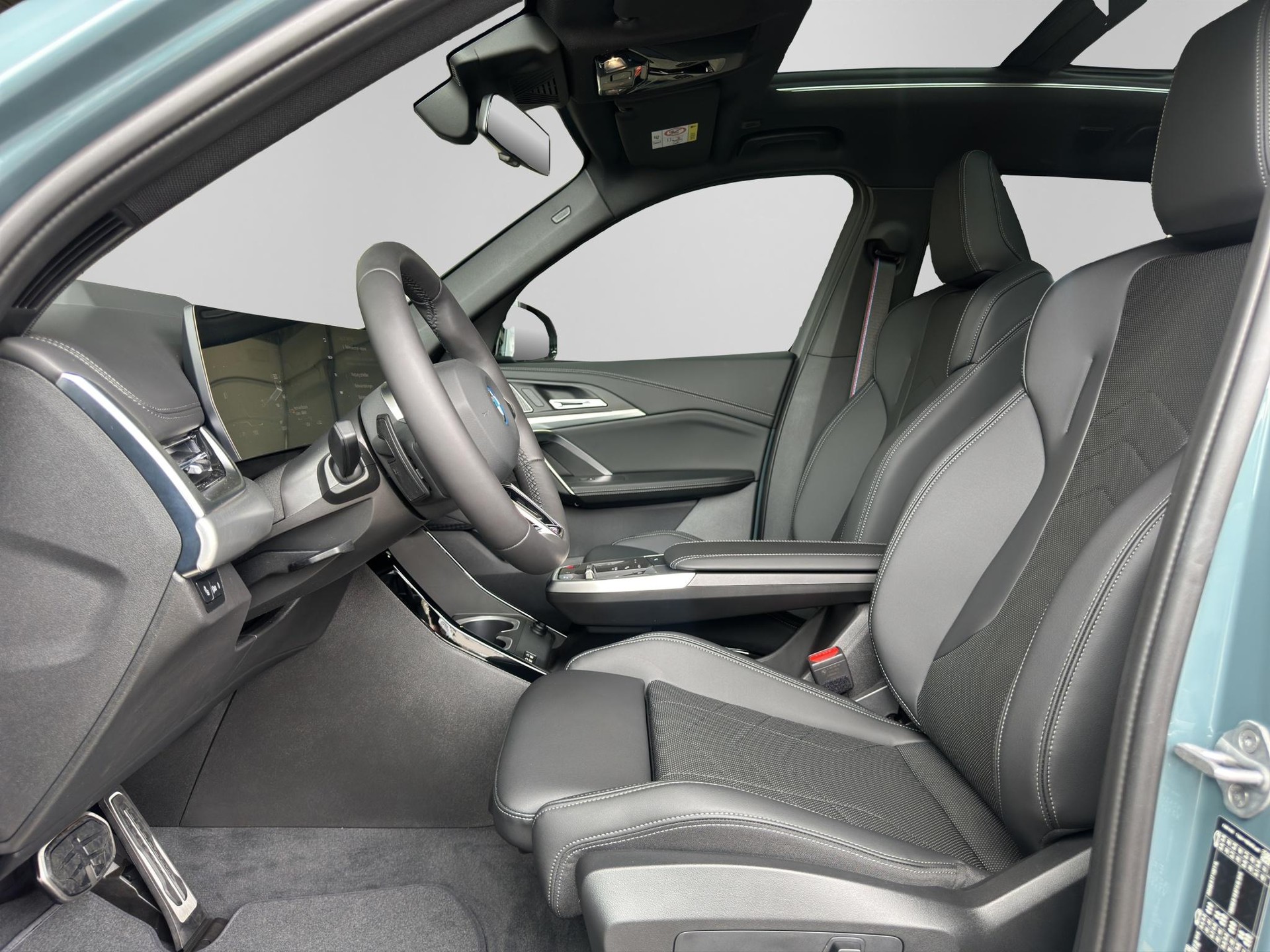 BMW iX1 30 xDrive M Sport Pro Edition-image-10