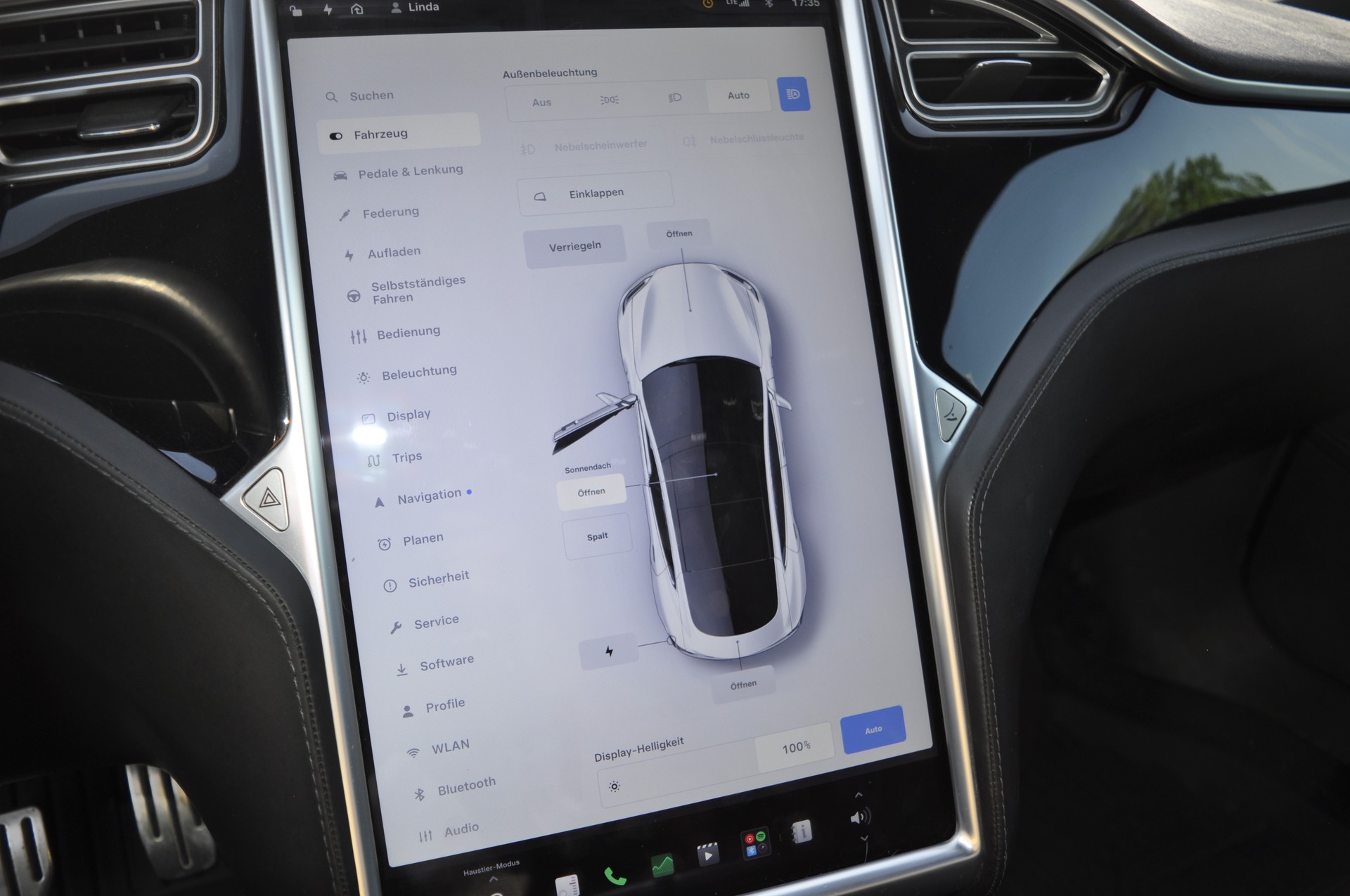 TESLA Model S 85 D Performance-image-10