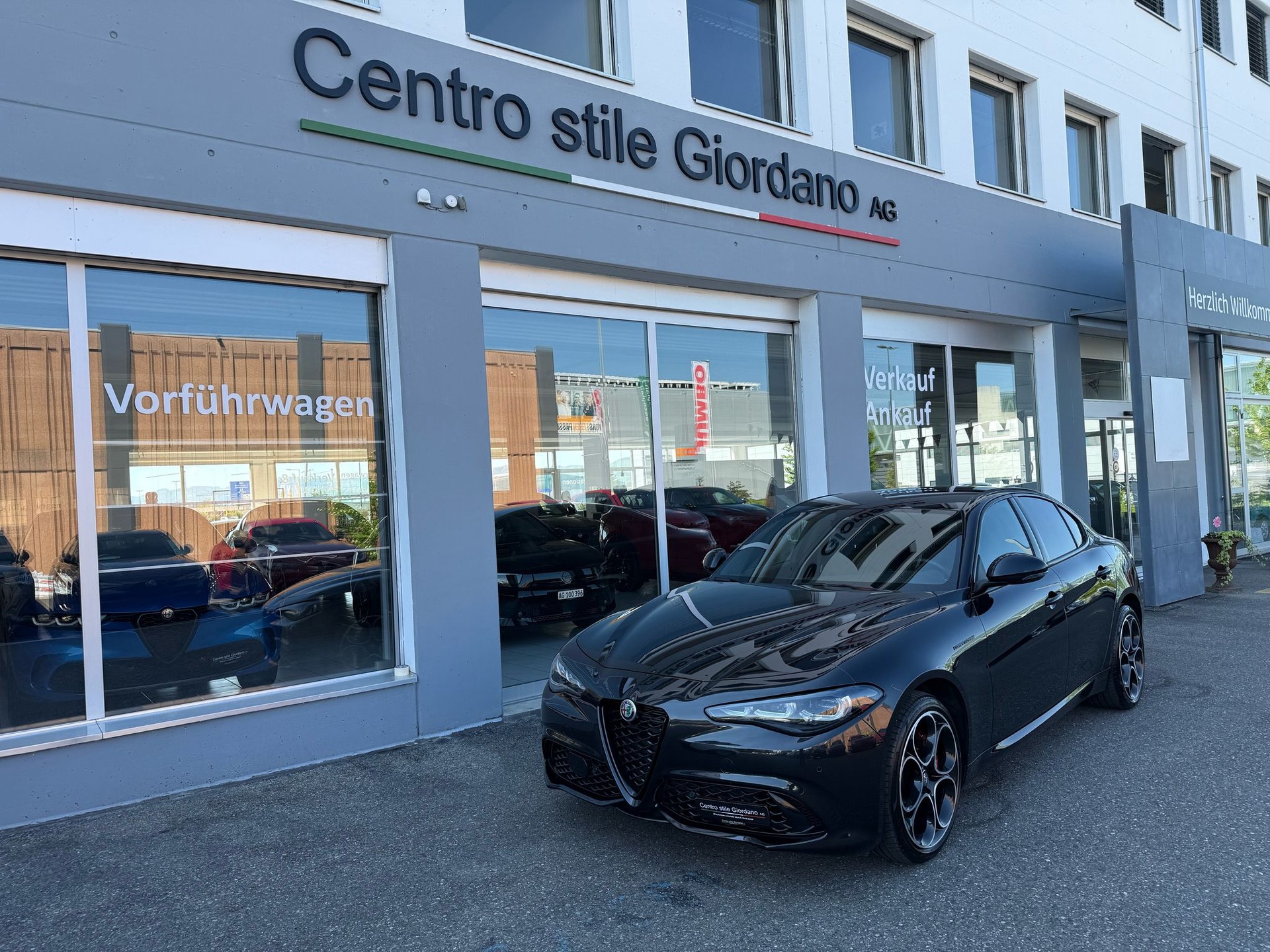 ALFA ROMEO Giulia 2.0 Competizione 280PS Q4 AT8 MY 23/24