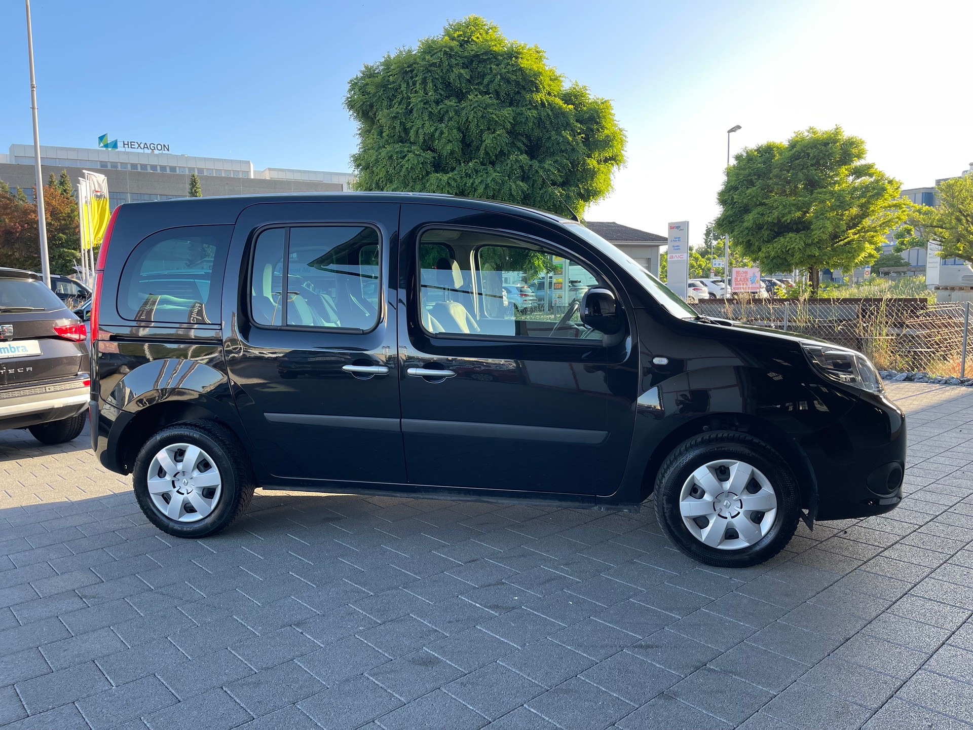 RENAULT Grand Kangoo 1.5 dCi Zen EDC-image-8