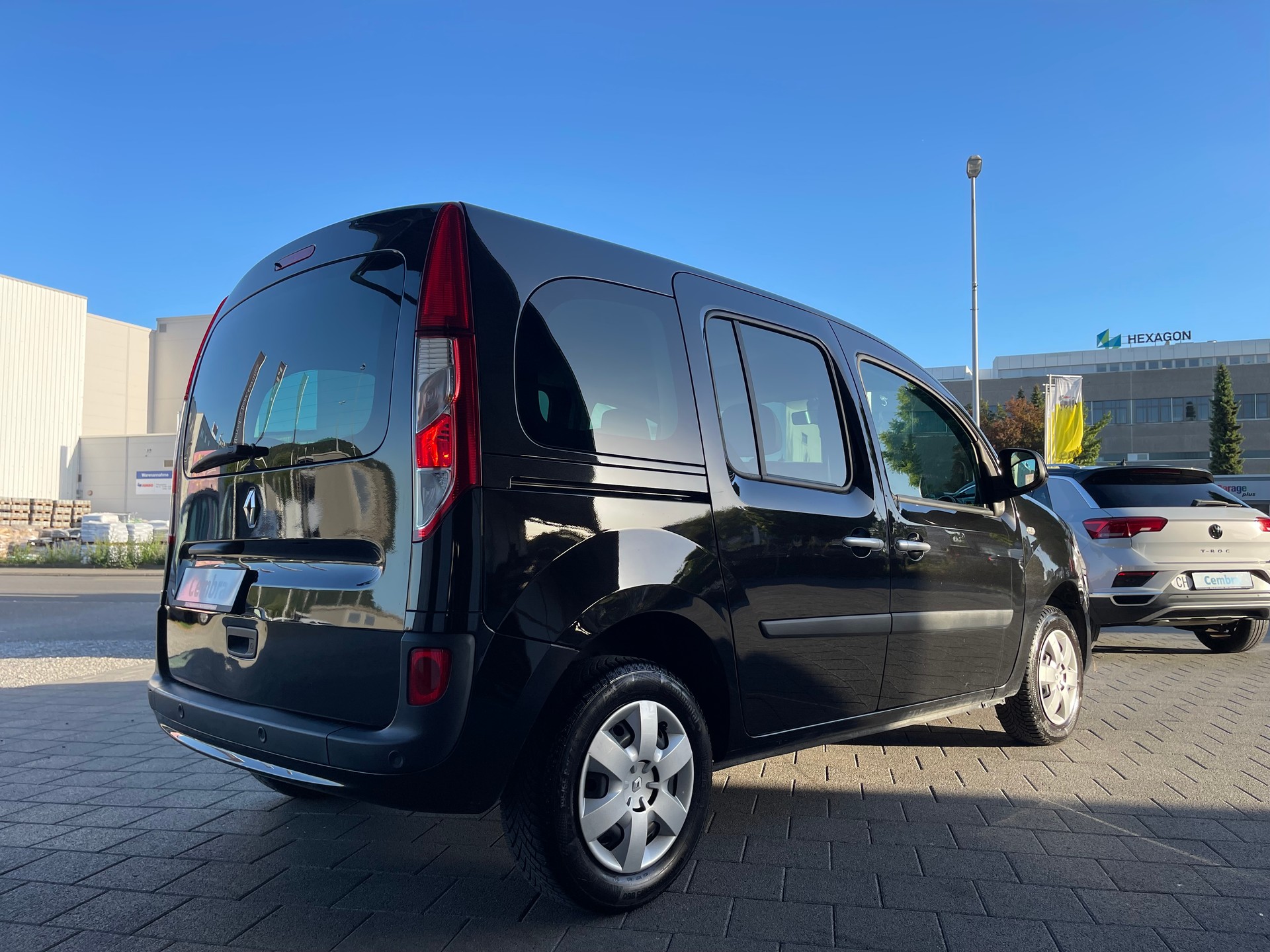 RENAULT Grand Kangoo 1.5 dCi Zen EDC-image-6