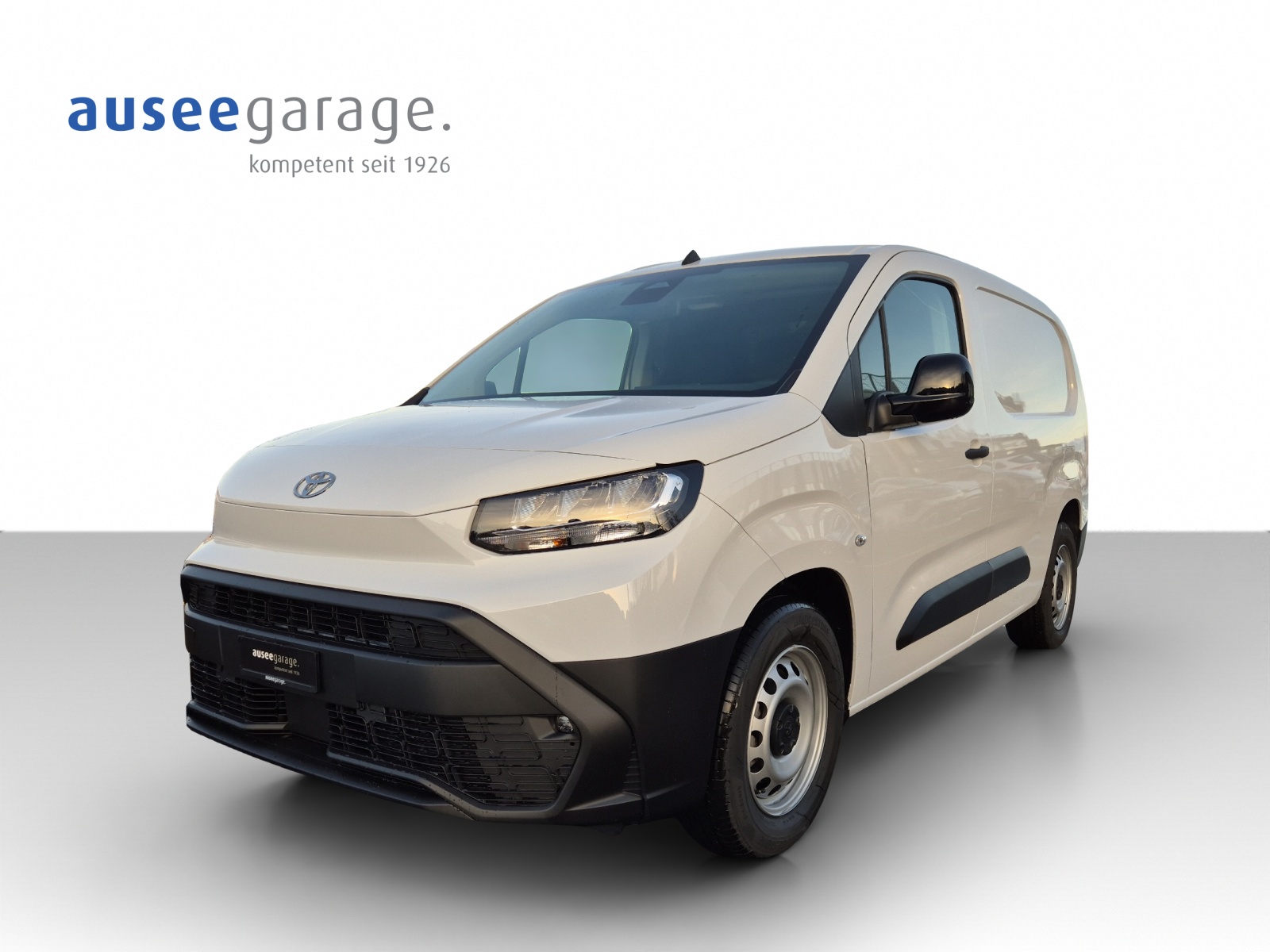 TOYOTA PROACE CITY Van L2 52KWh Active-image-0