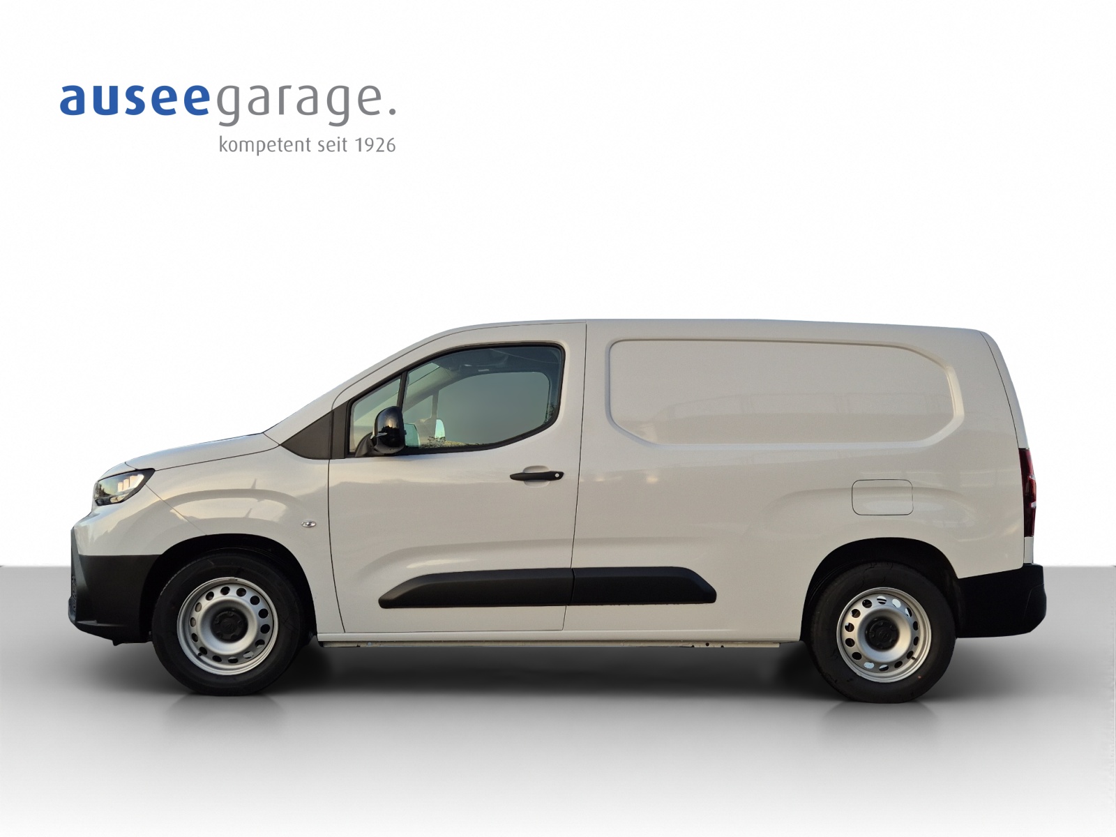 TOYOTA PROACE CITY Van L2 52KWh Active-image-1
