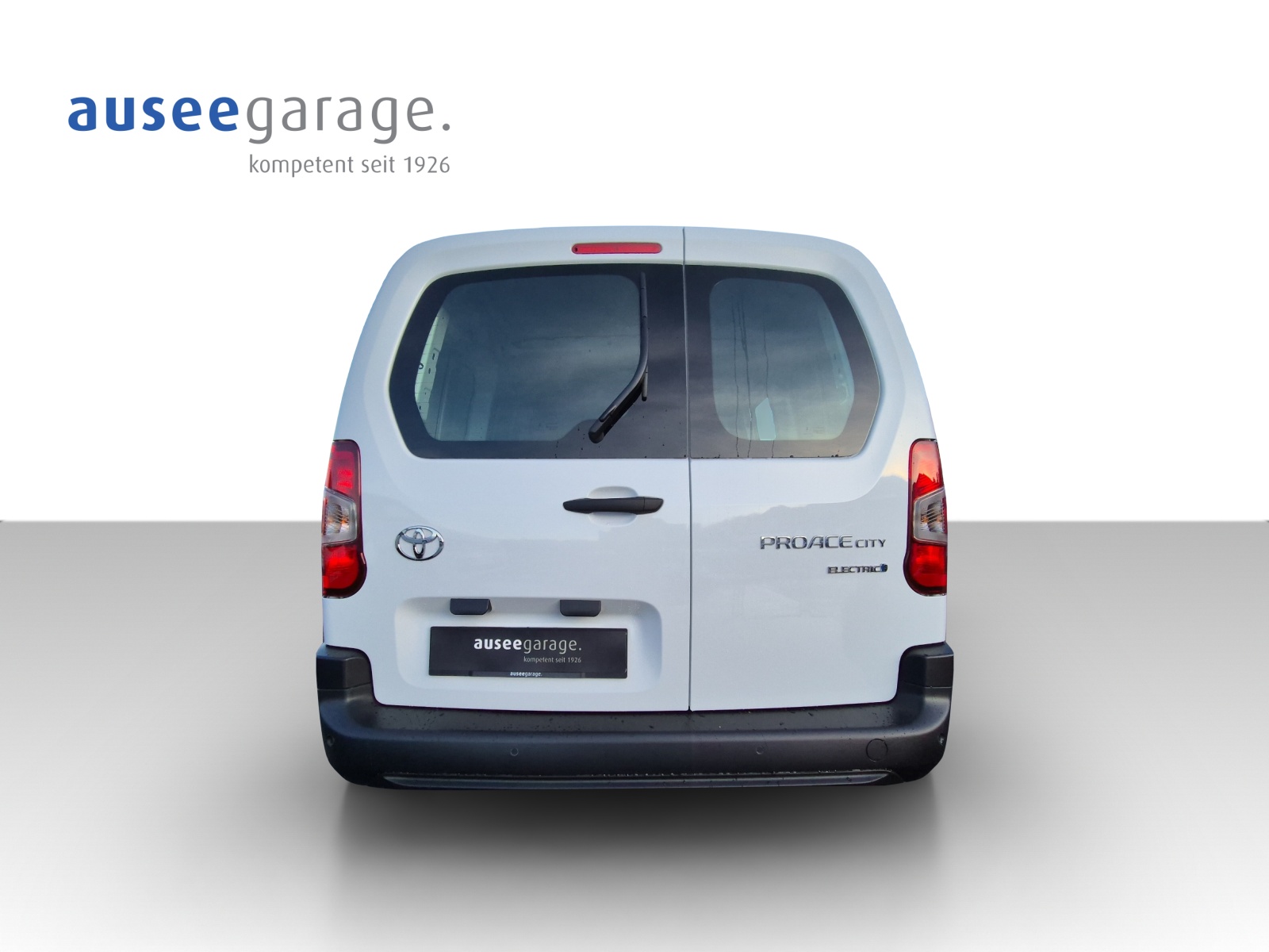 TOYOTA PROACE CITY Van L2 52KWh Active-image-3