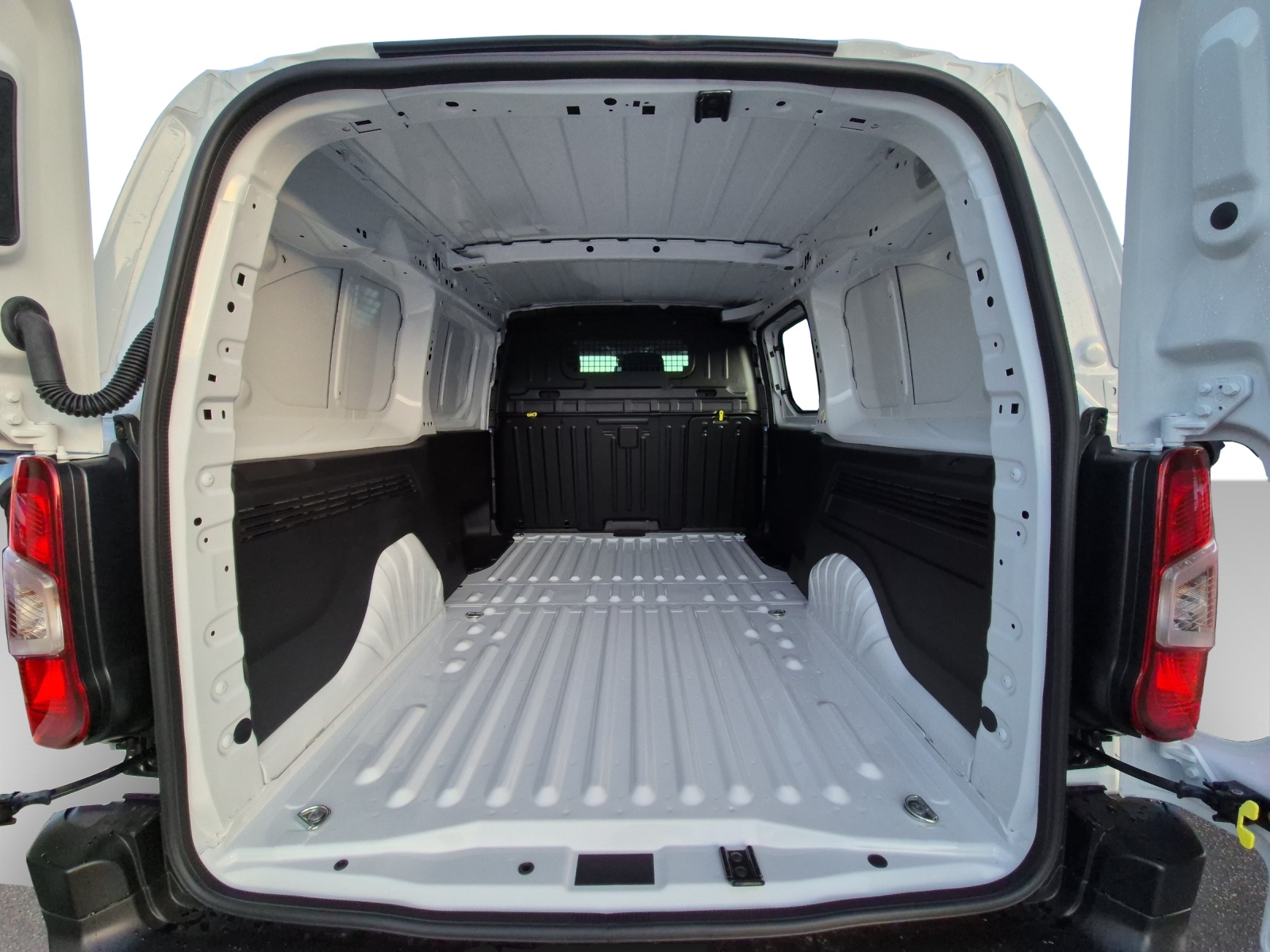TOYOTA PROACE CITY Van L2 52KWh Active-image-10