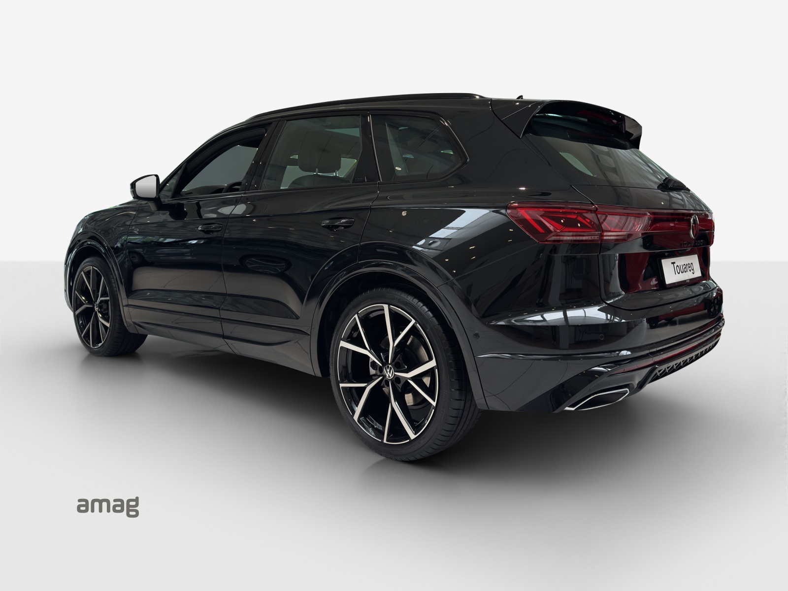 VW Touareg 3.0 TDI R-Line Final Edition Tiptronic-image-2