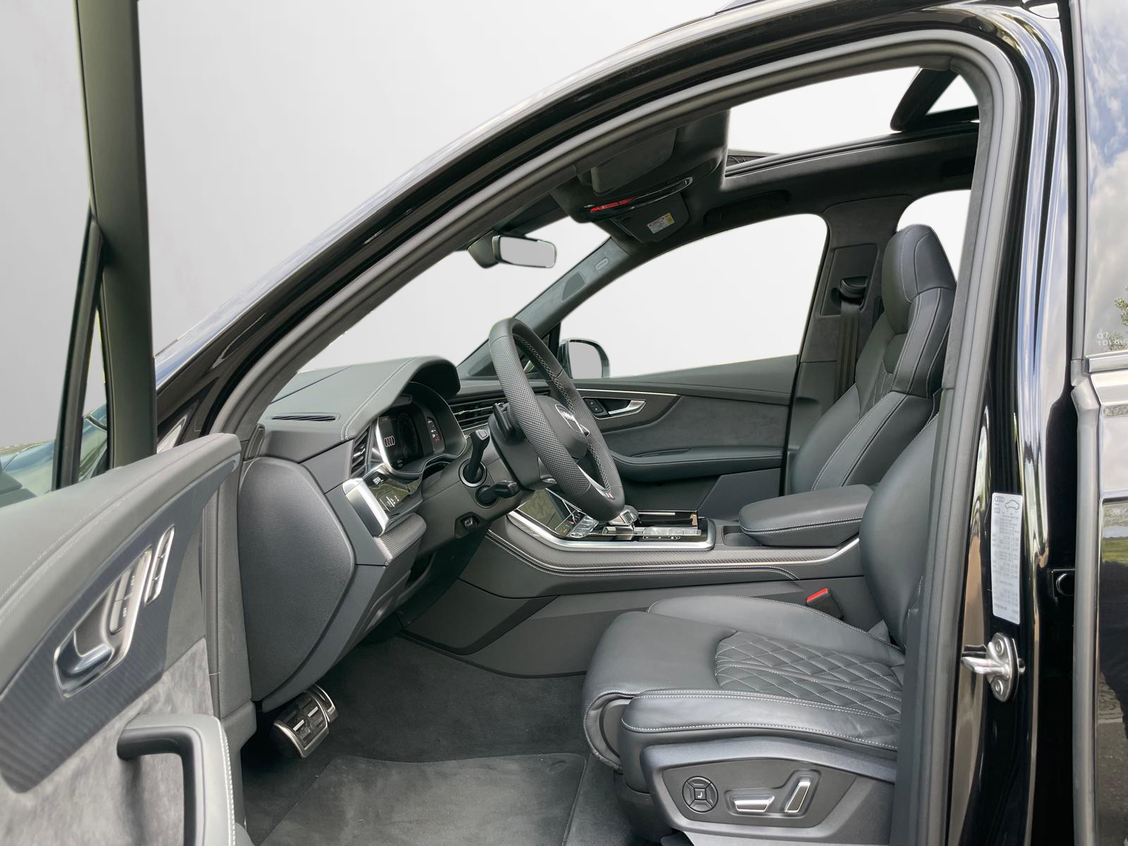 AUDI Q7 50 TDI quattro S Line tiptronic-image-3