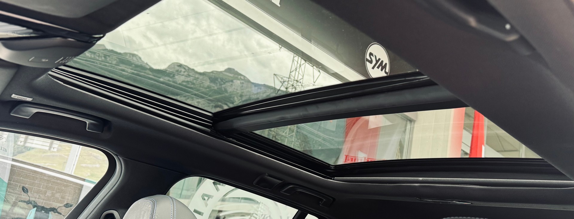 BMW 330d xDrive 48V Touring M Sport Steptronic-image-10