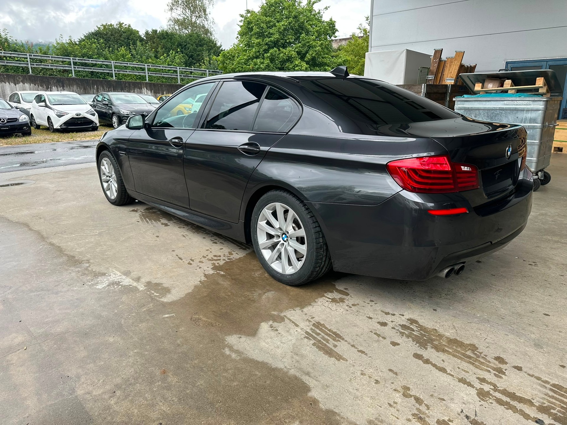 BMW 528i xDrive Luxury Line Steptronic-image-2