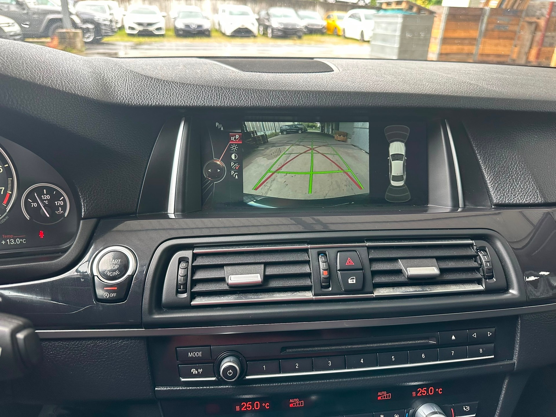 BMW 528i xDrive Luxury Line Steptronic-image-8