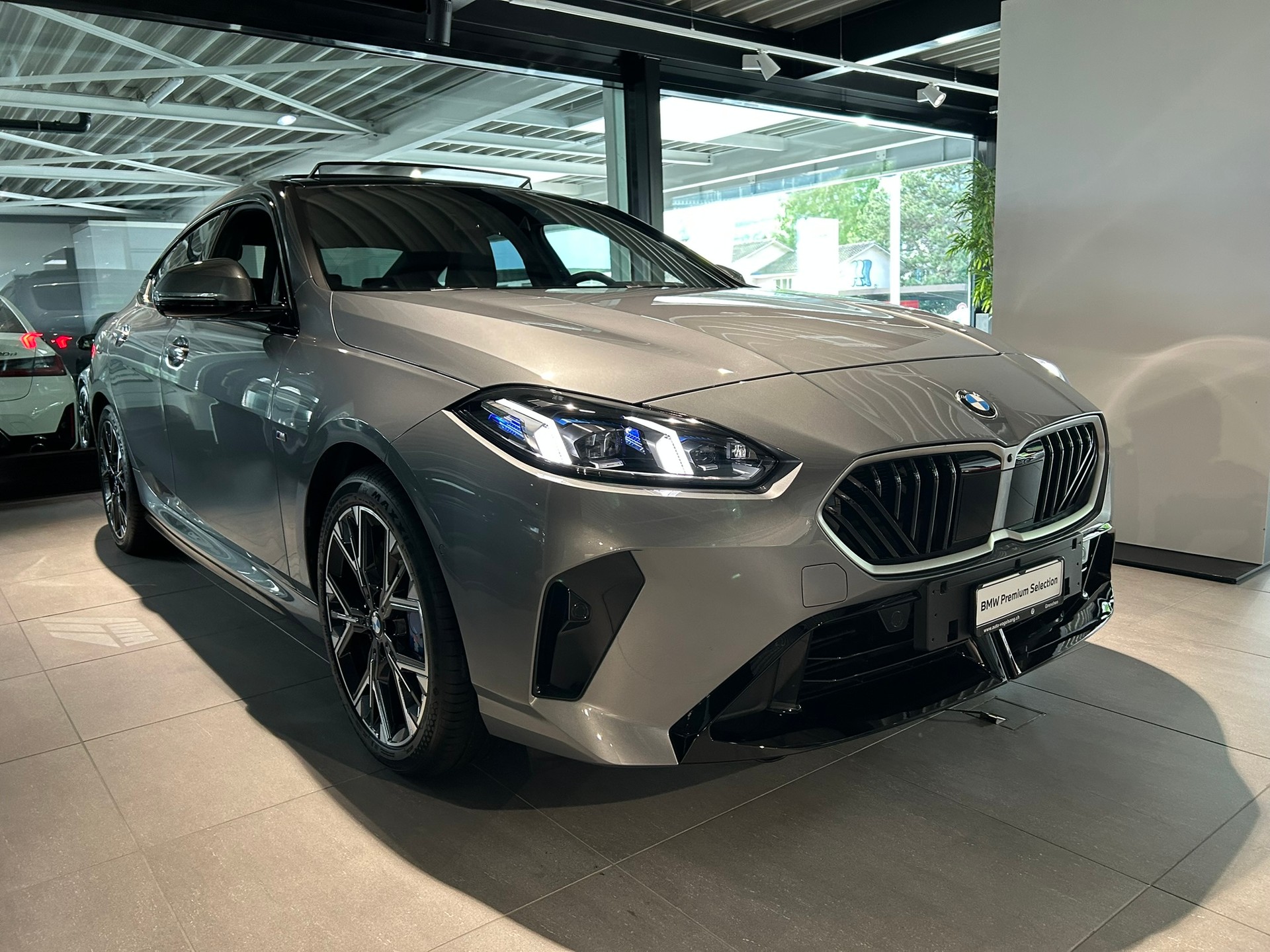 BMW 220d Gran Coupé 48V M Sport Steptronic-image-2