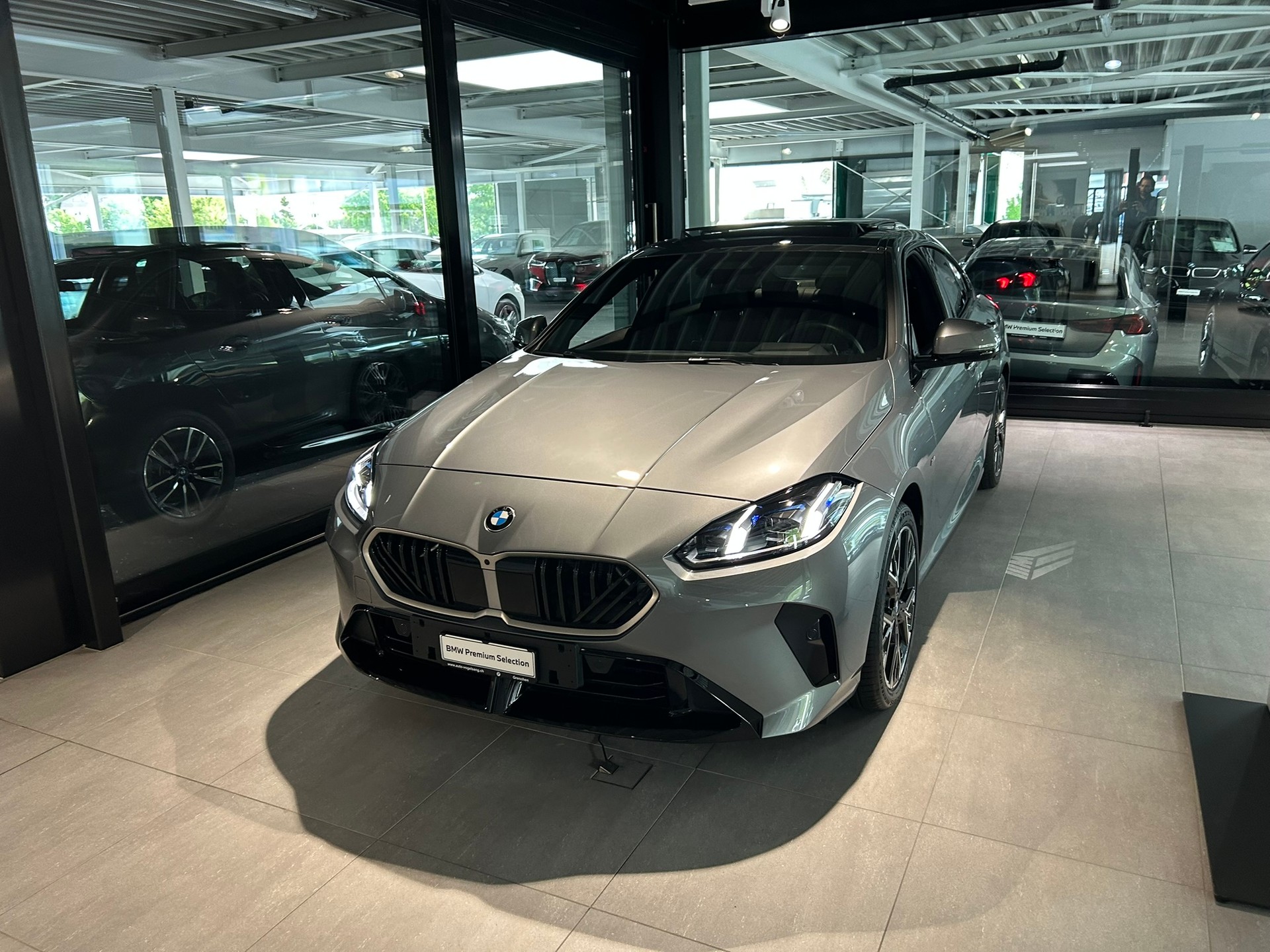 BMW 220d Gran Coupé 48V M Sport Steptronic-image-4