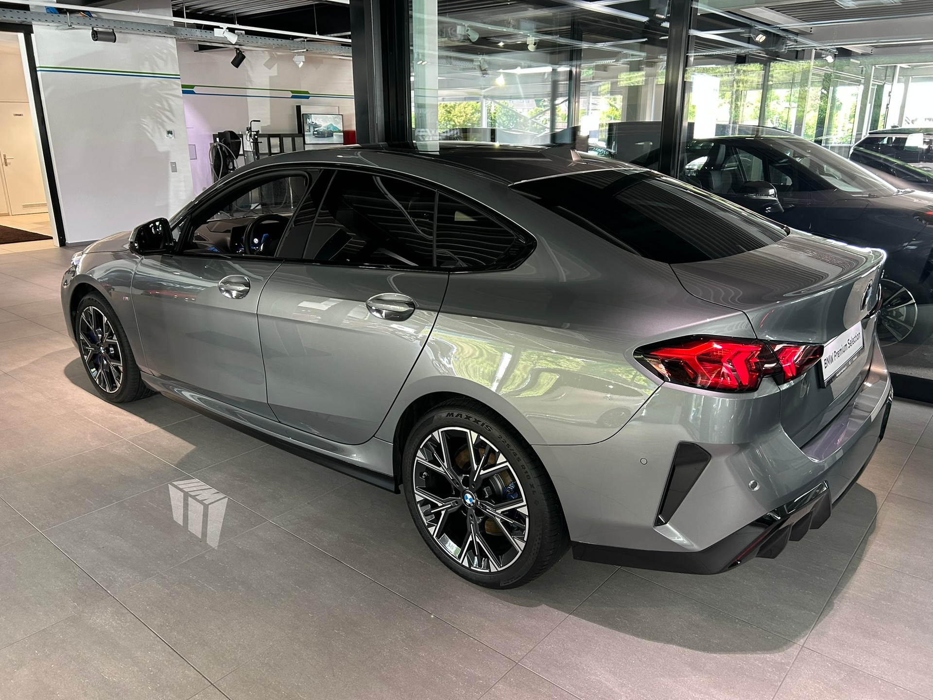 BMW 220d Gran Coupé 48V M Sport Steptronic-image-10
