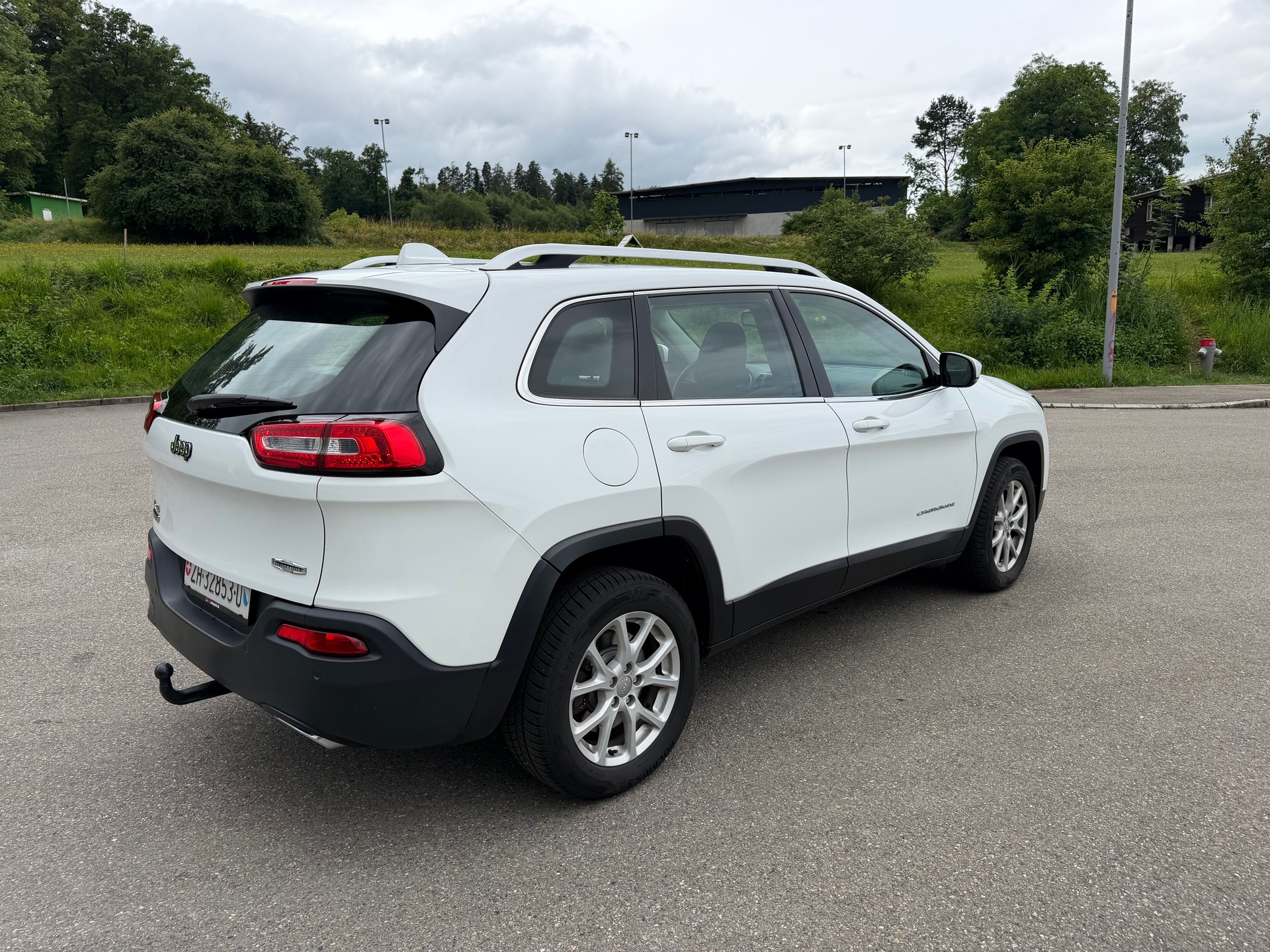 JEEP Cherokee 2.0TD Longitude Swiss Edition AWD 9ATX-image-3