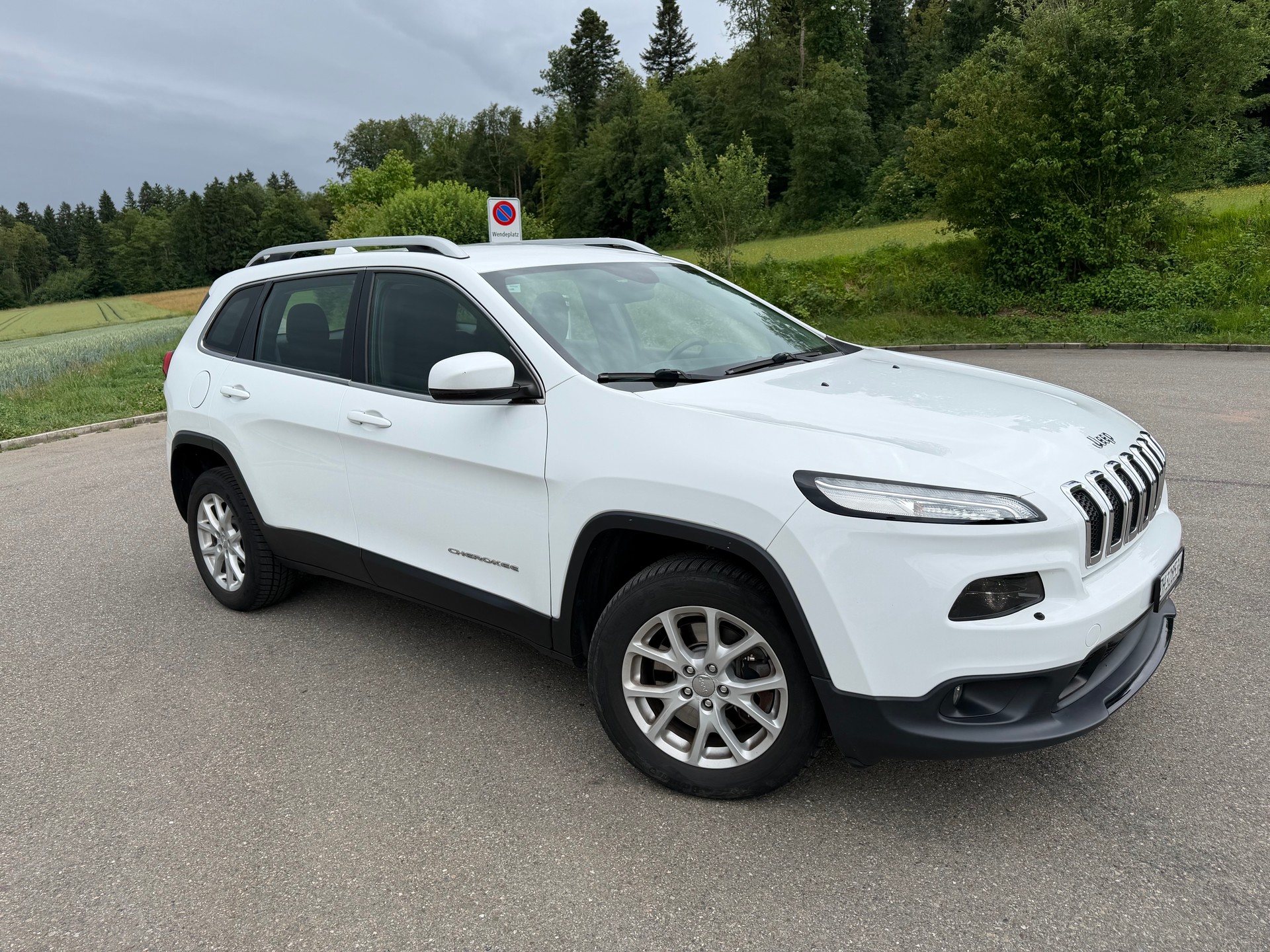 JEEP Cherokee 2.0TD Longitude Swiss Edition AWD 9ATX-image-1
