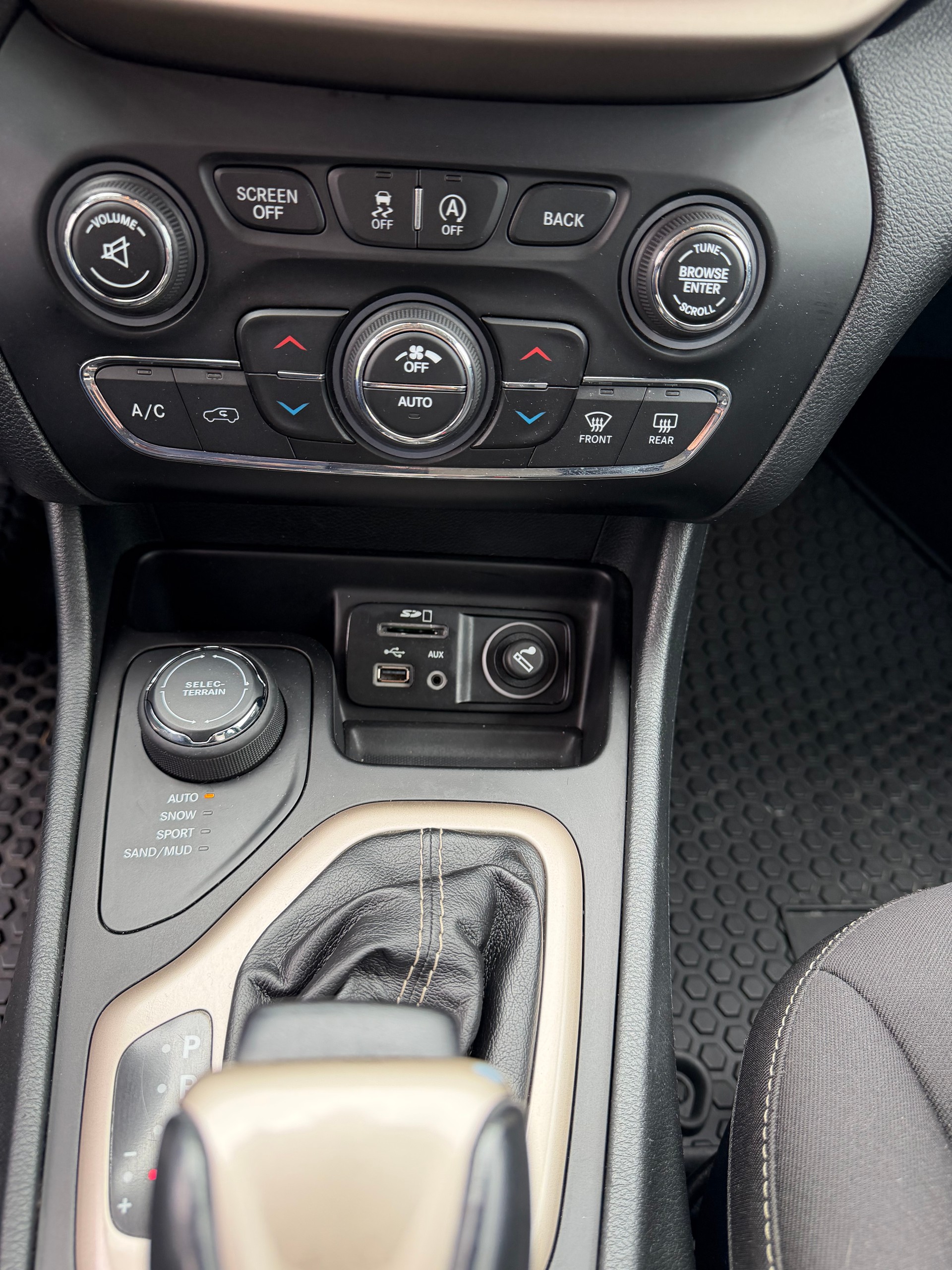JEEP Cherokee 2.0TD Longitude Swiss Edition AWD 9ATX-image-5