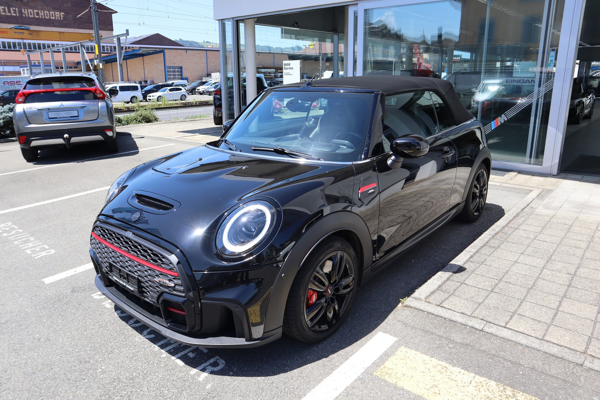 MINI Cooper JCW Cabrio Steptronic Euro6-image-3