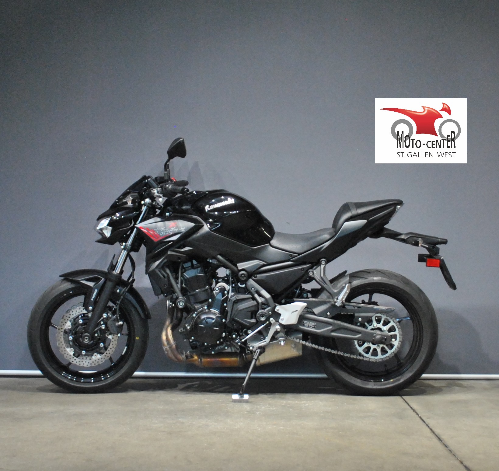 KAWASAKI Z 650 (35kW)-showroom-element-2