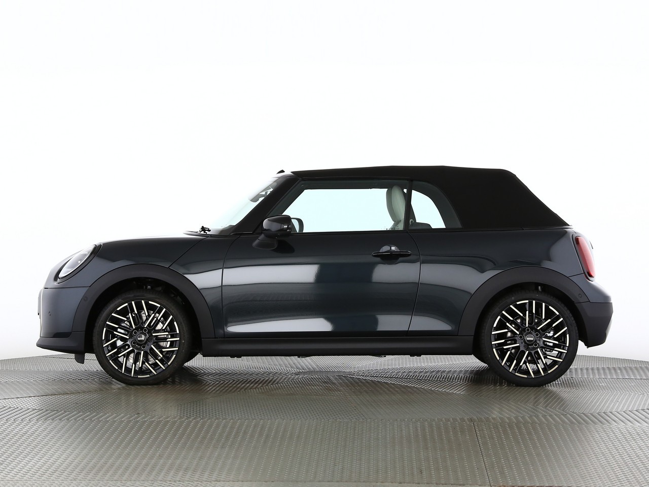 MINI Cooper S Cabriolet DKG-image-2