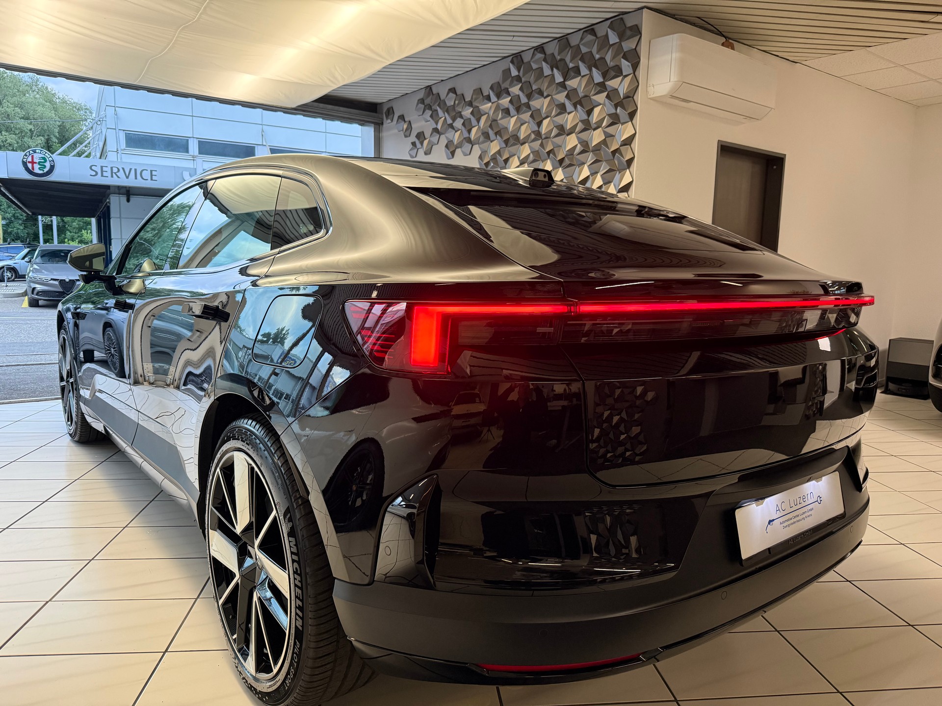 POLESTAR Polestar 4 Long Range Dual 100kWh Prime-image-3