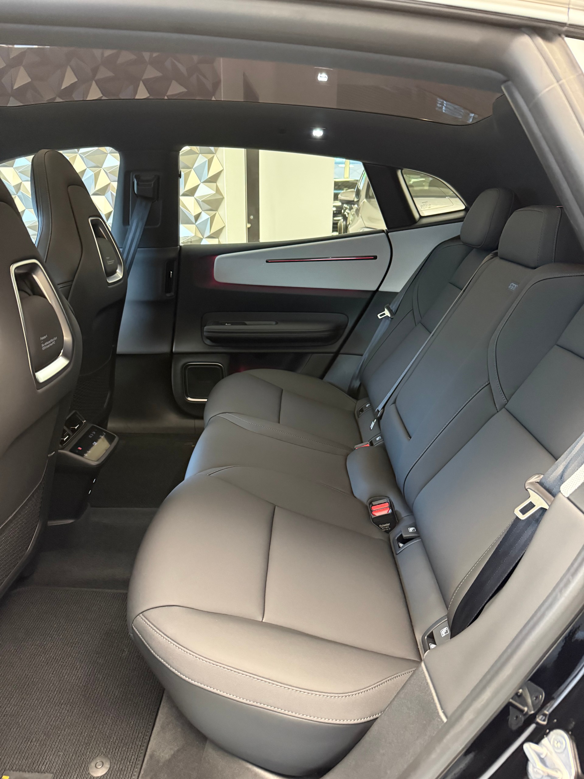 POLESTAR Polestar 4 Long Range Dual 100kWh Prime-image-11