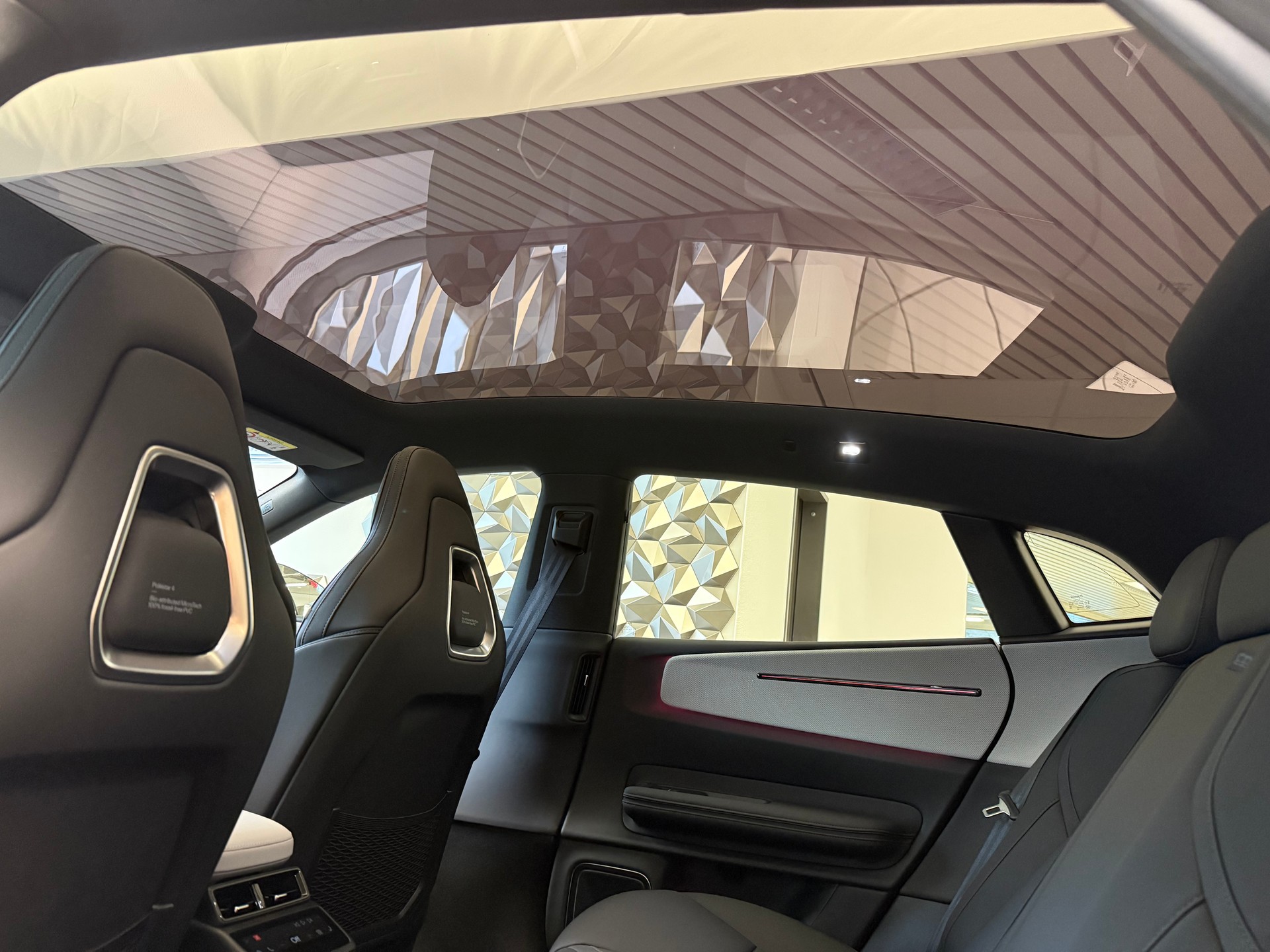 POLESTAR Polestar 4 Long Range Dual 100kWh Prime-image-12