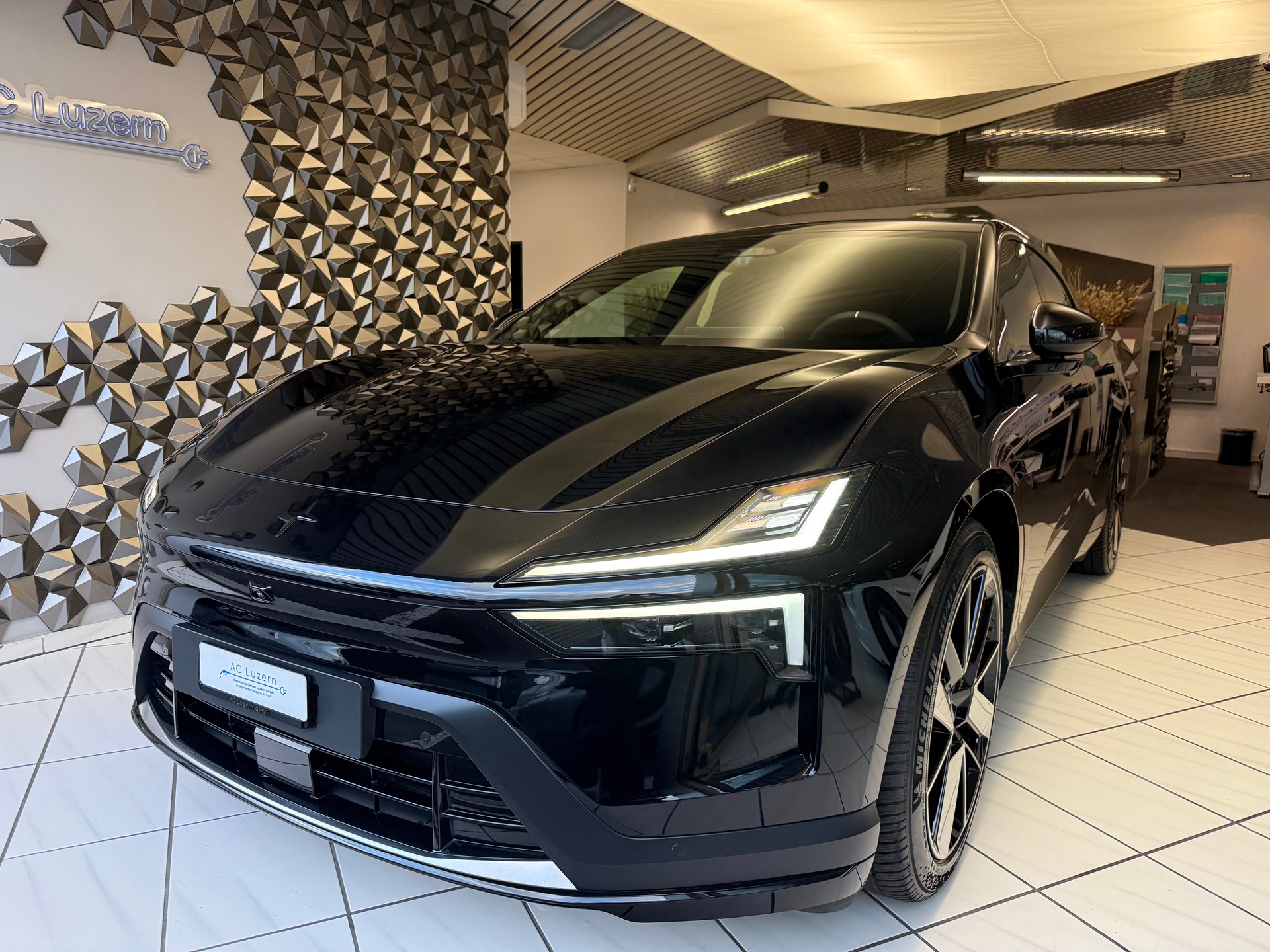 POLESTAR Polestar 4 Long Range Dual 100kWh Prime-image-0