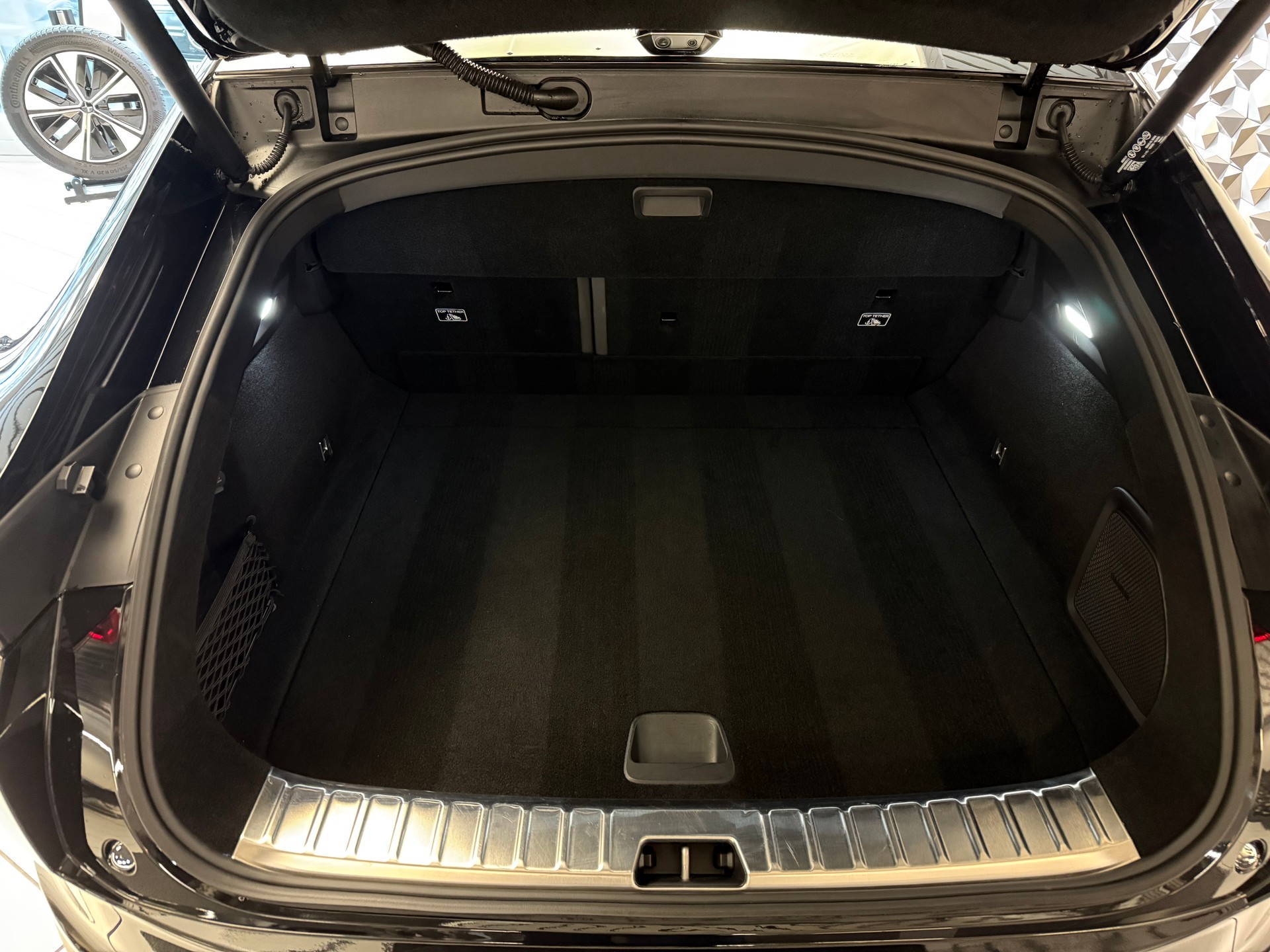 POLESTAR Polestar 4 Long Range Dual 100kWh Prime-image-15