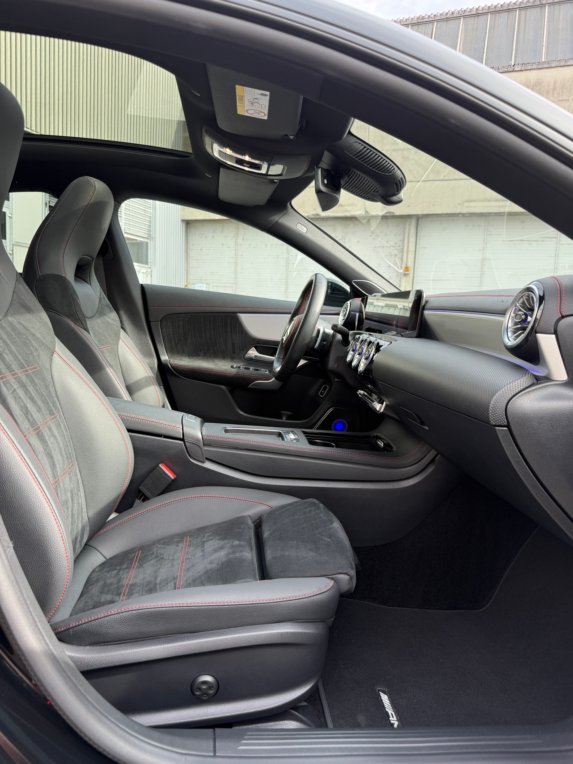 MERCEDES-BENZ A 250-image-16
