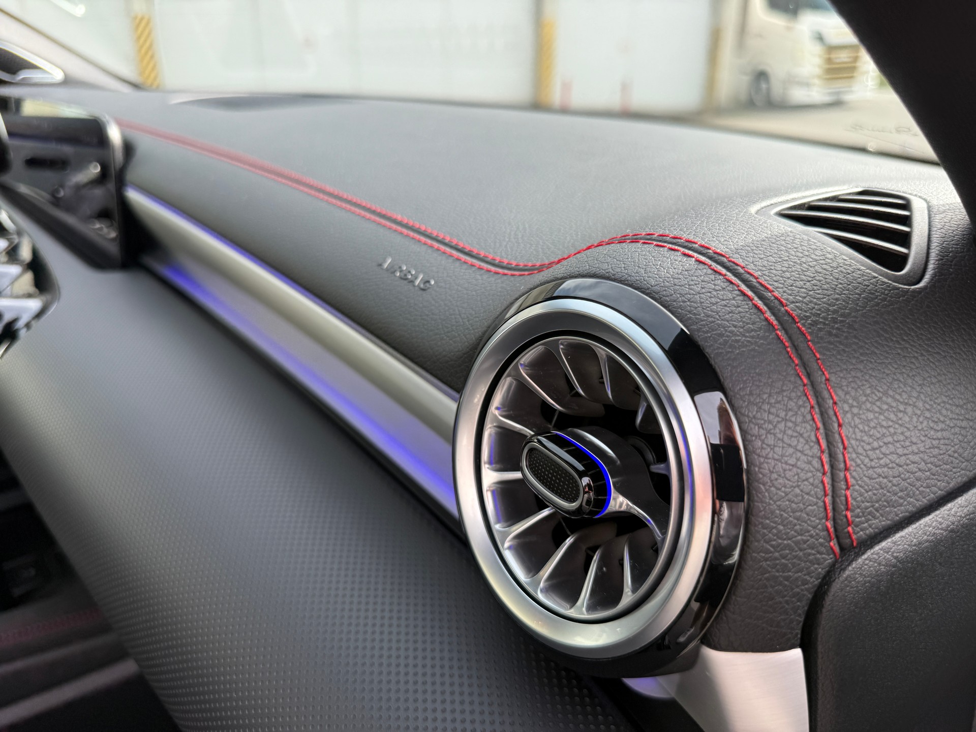 MERCEDES-BENZ A 250-image-17