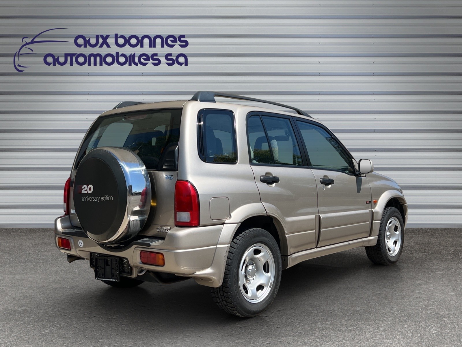 SUZUKI Grand Vitara 2.5 24V Anniversary Edition-image-3