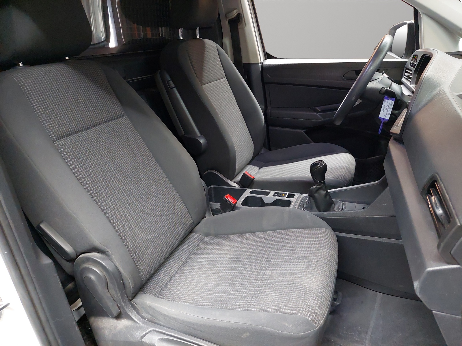 VW Caddy Cargo 1.5 TSI Entry-image-7