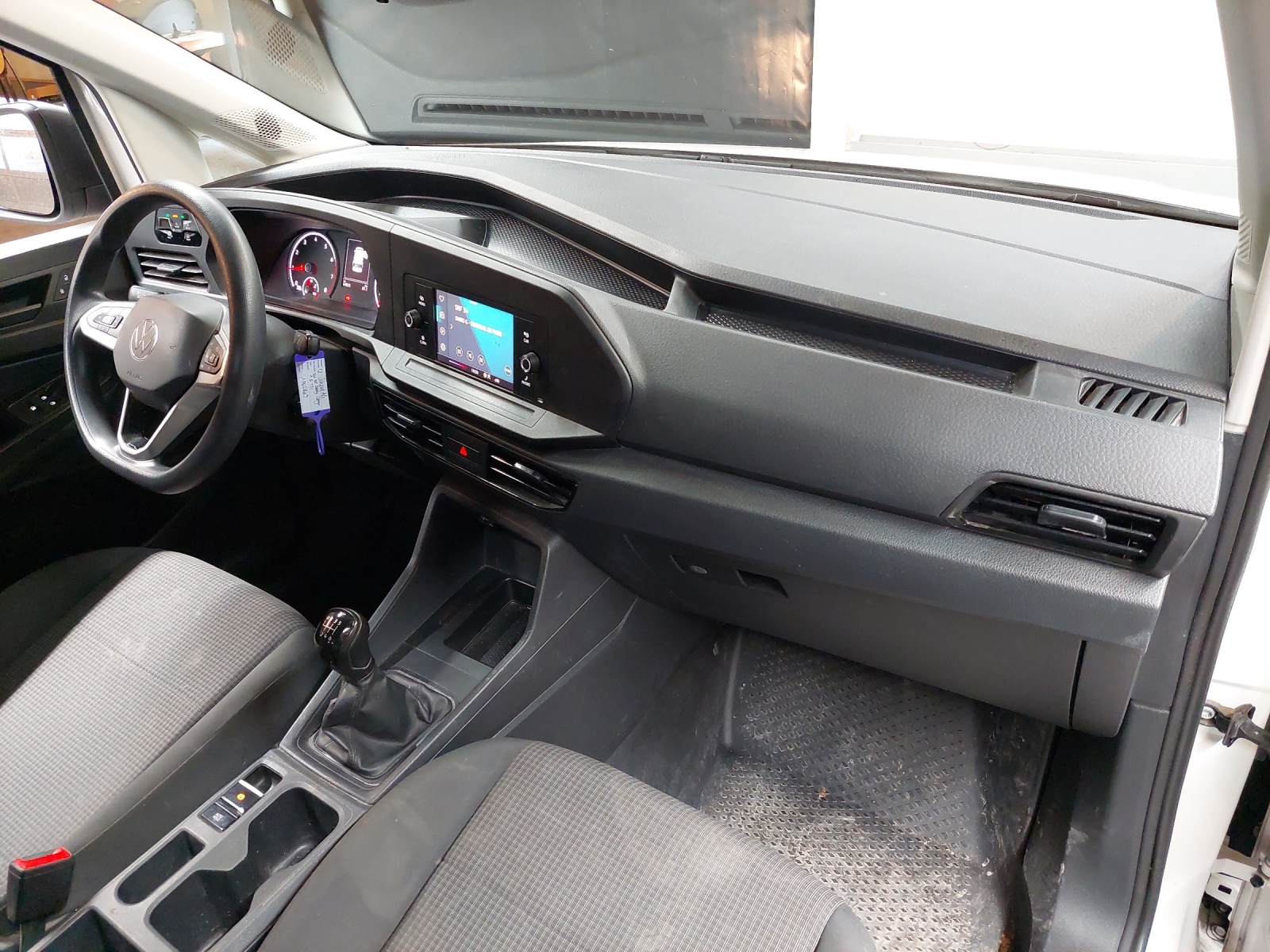 VW Caddy Cargo 1.5 TSI Entry-image-8