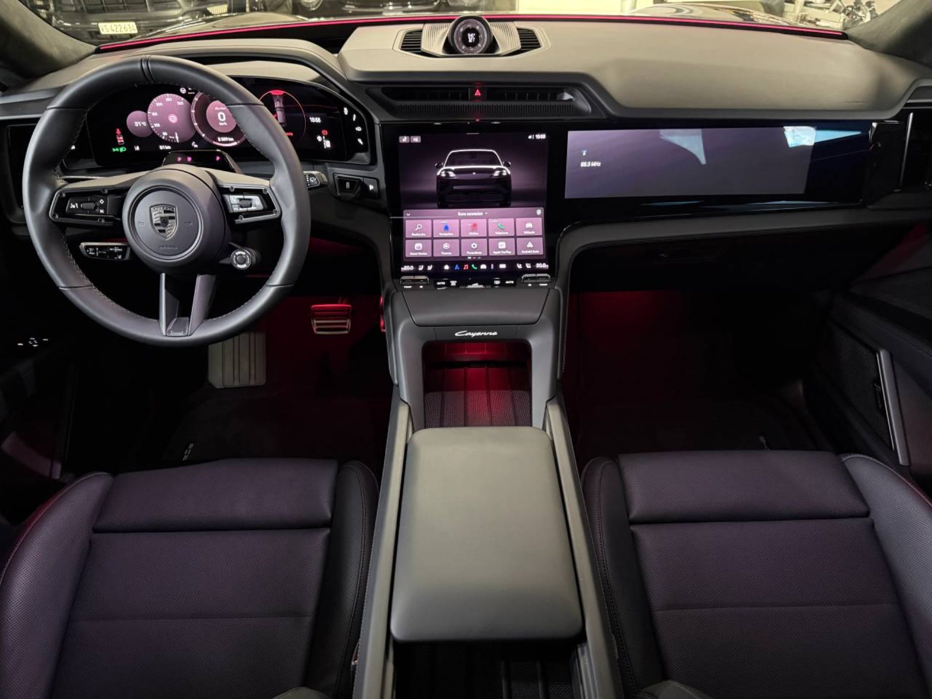 PORSCHE Cayenne Turbo Electric-image-13