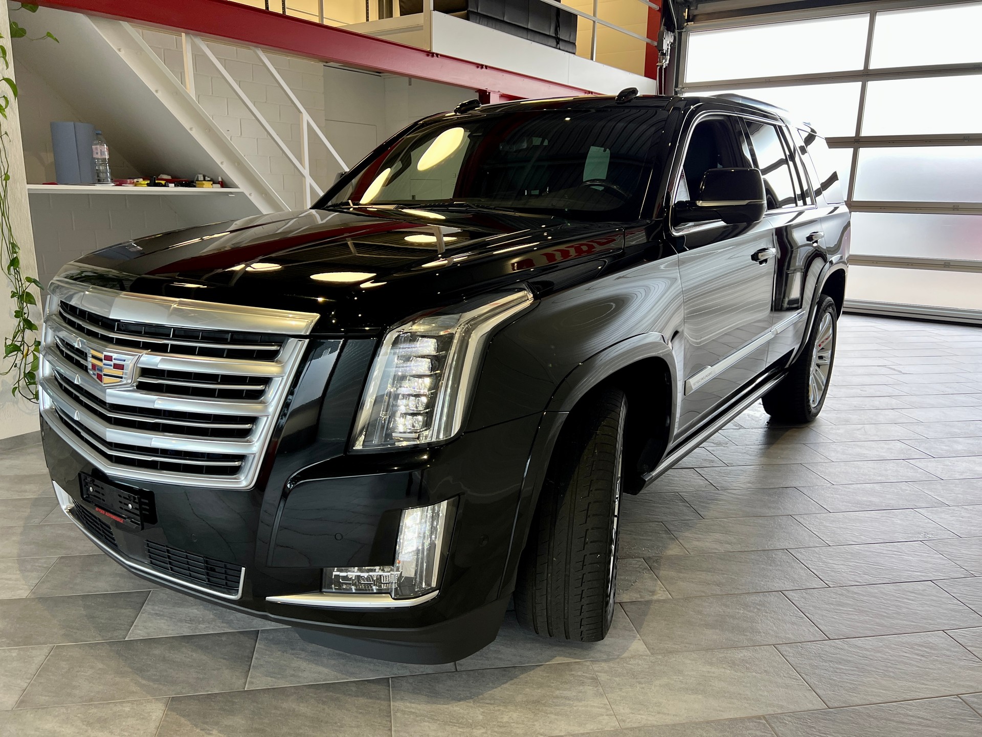 CADILLAC Escalade 6.2 ESV Platinum Automatic-image-2